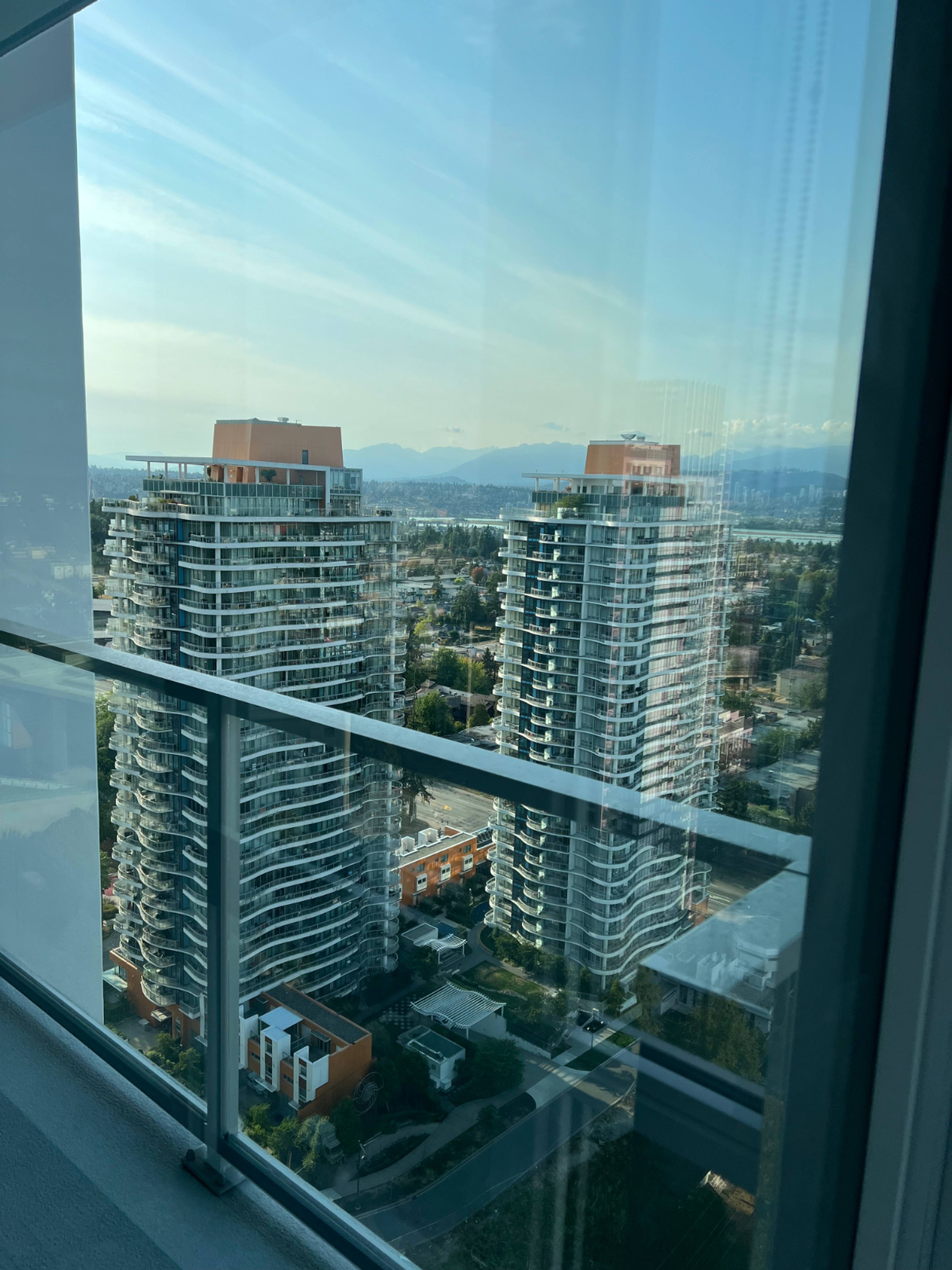 1 ch.  · 1 s. de bains for rent $1,800 / mois