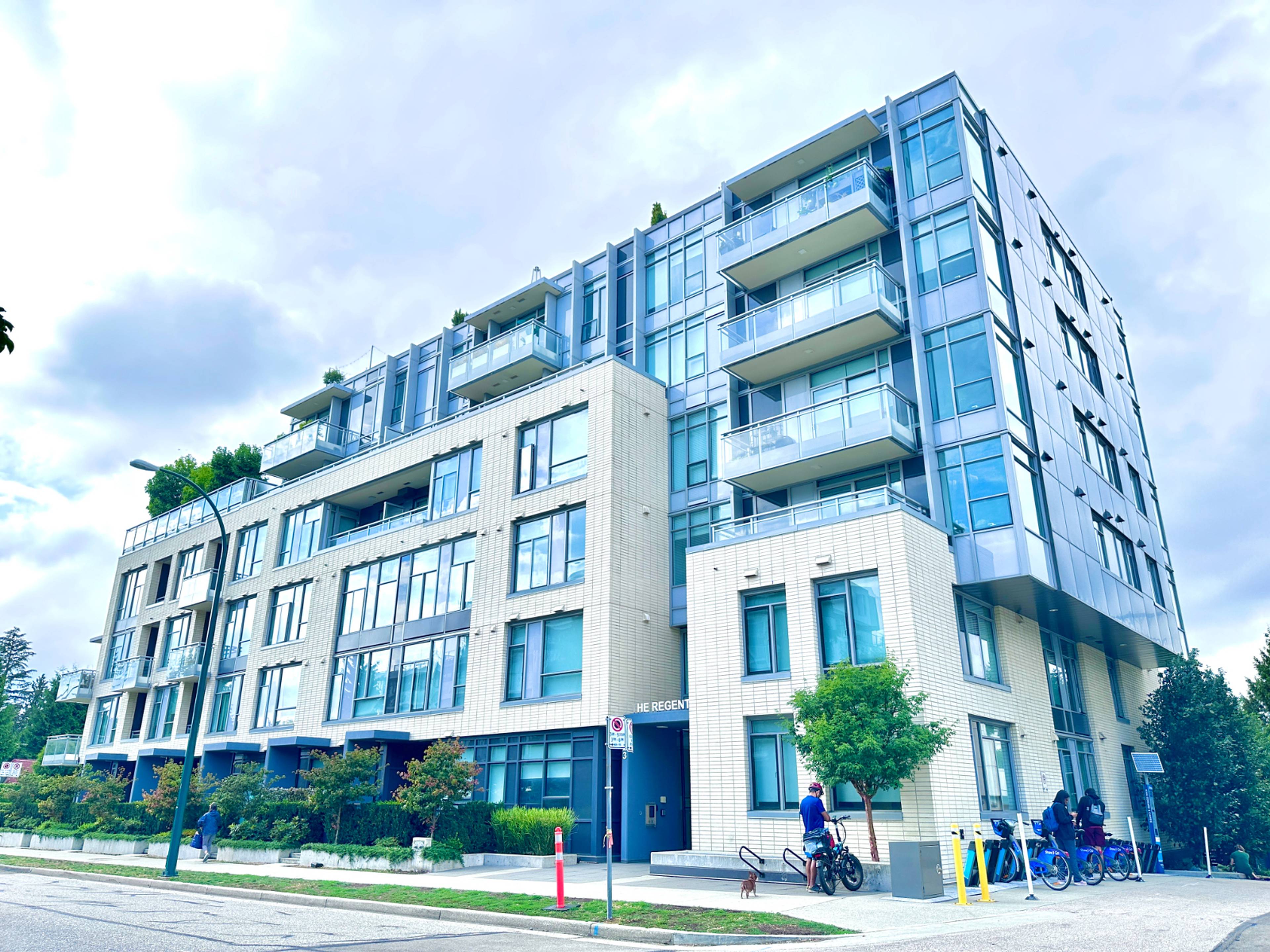 523 W King Edward Ave, Vancouver, BC 2 Bedroom Apartment for Rent