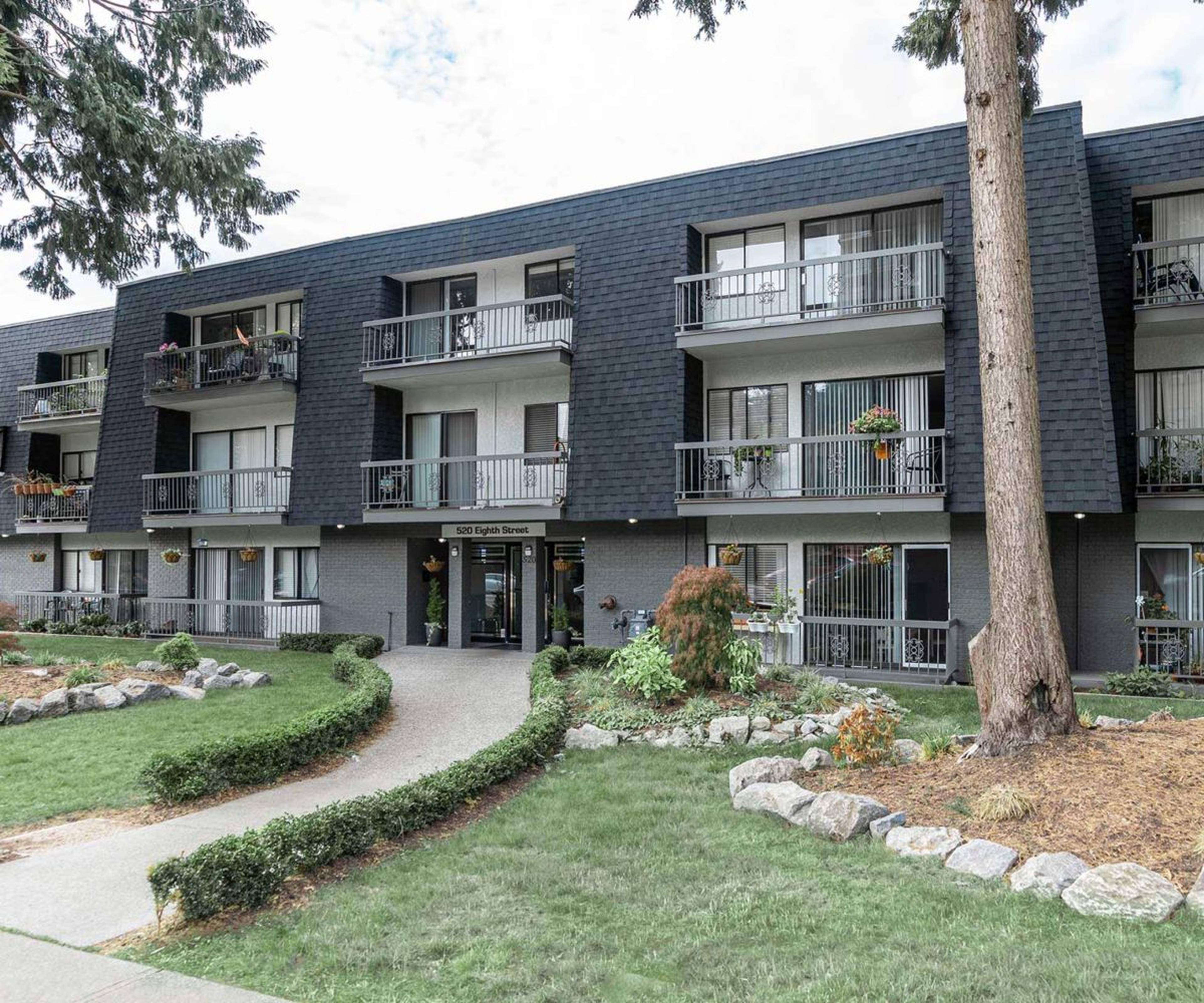 115 520 Eighth St, New Westminster, BC 2 Bedroom Apartment for Rent