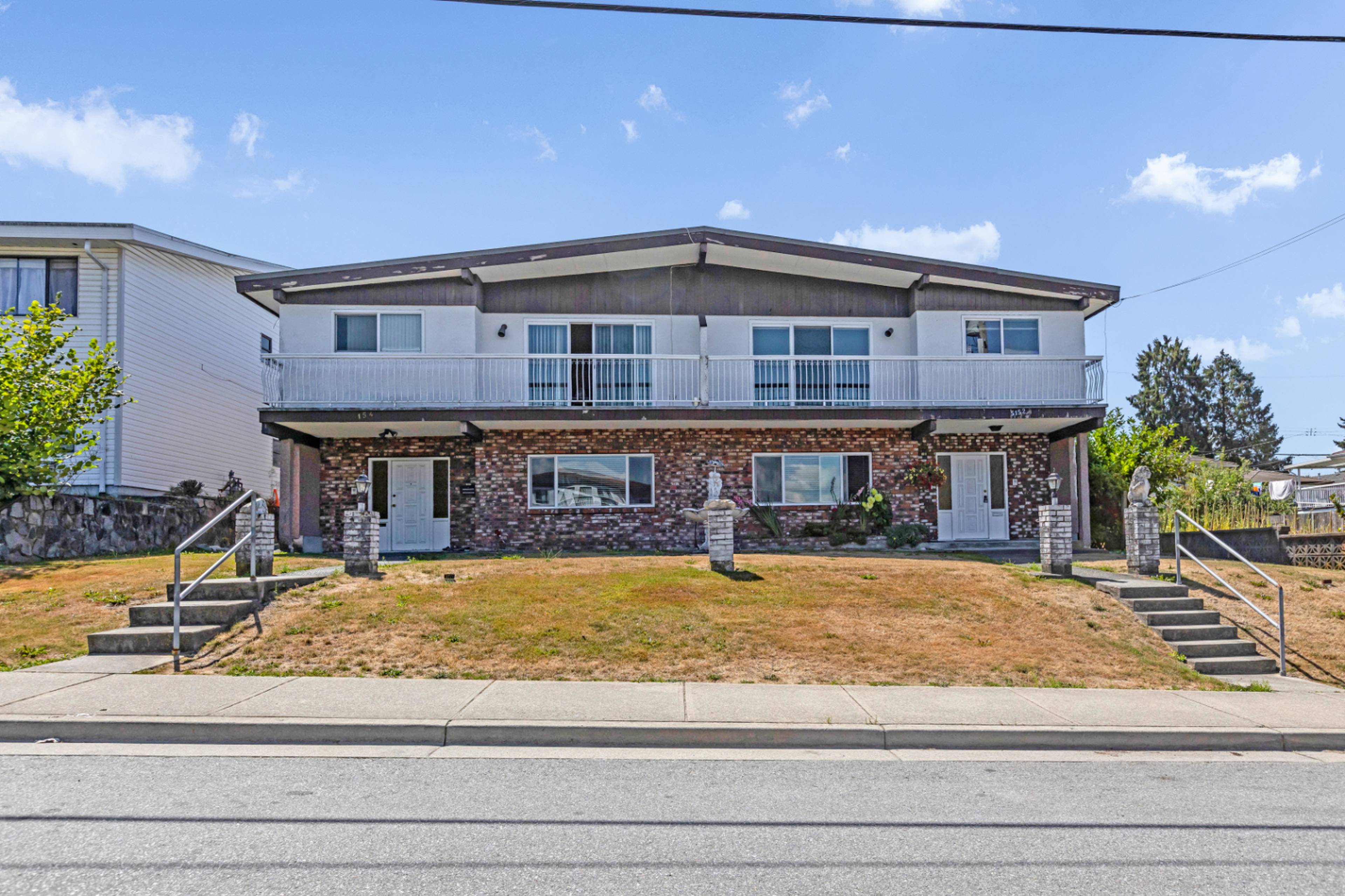 Dominion St, Burnaby, BC 3 Bedroom Room for Rent liv.rent