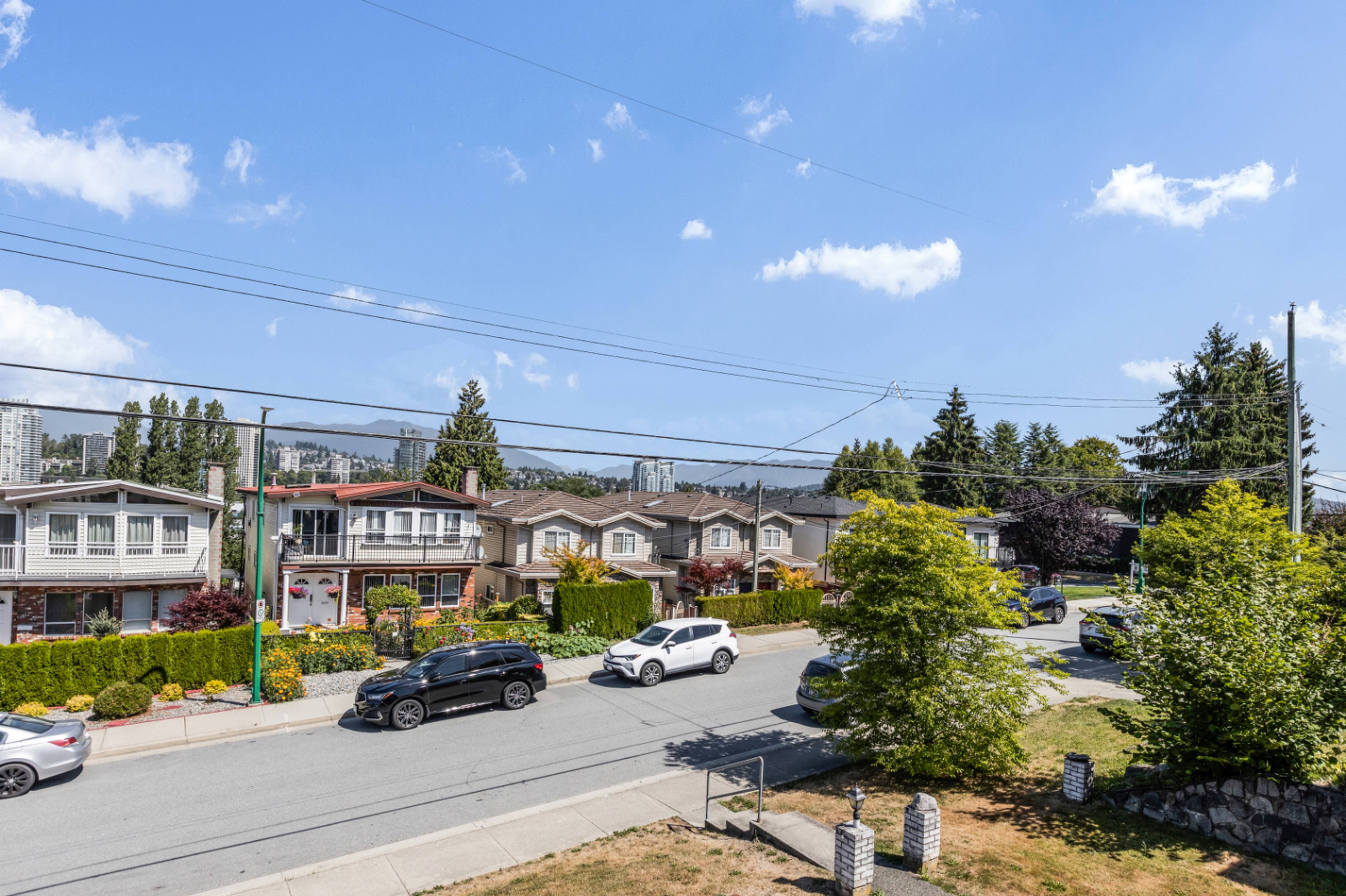Dominion St, Burnaby, BC 3 Bedroom Room for Rent liv.rent