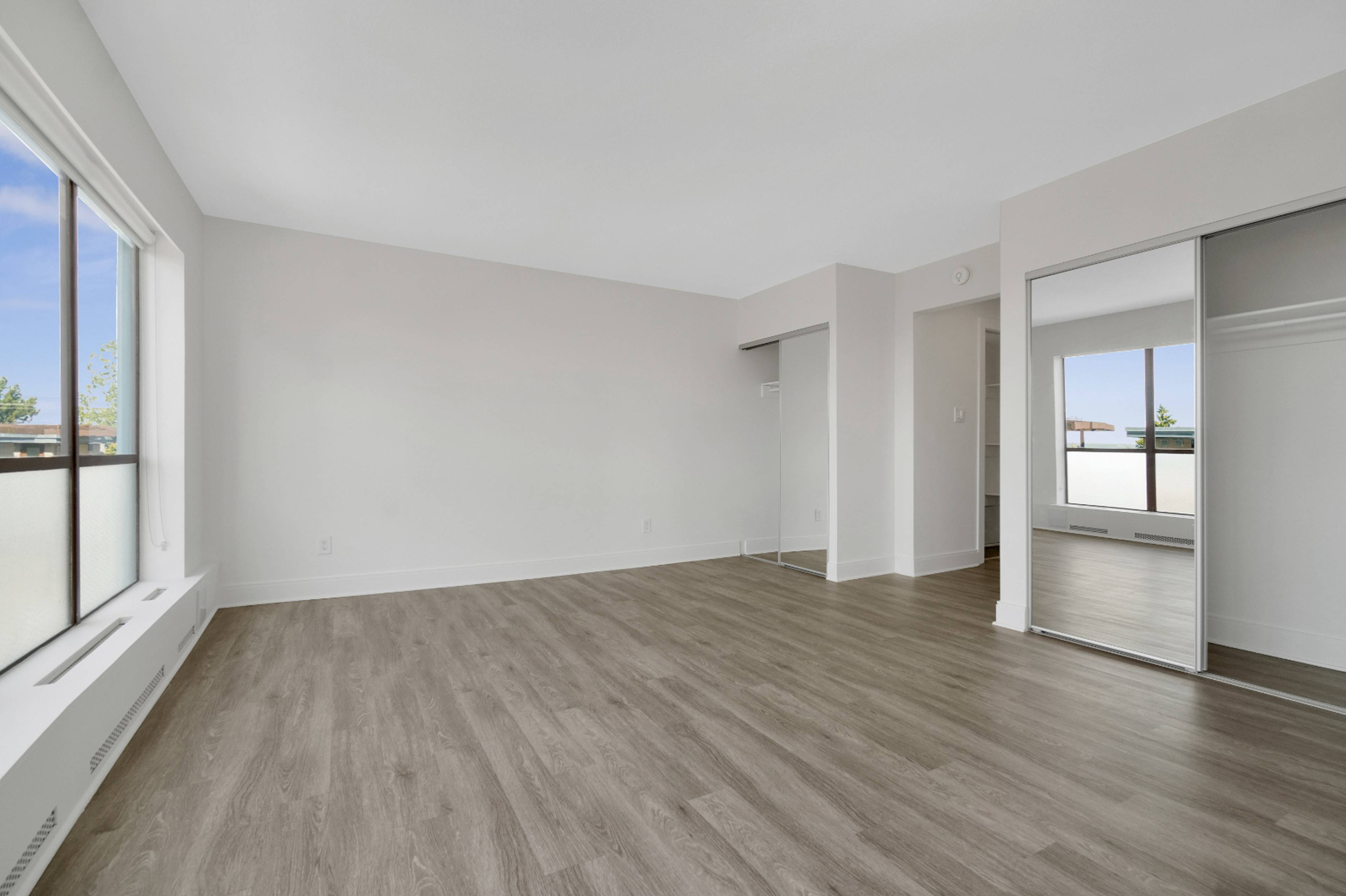 306 2190 Bellevue Ave, West Vancouver, BC 3 Bedroom Apartment for Rent liv.rent