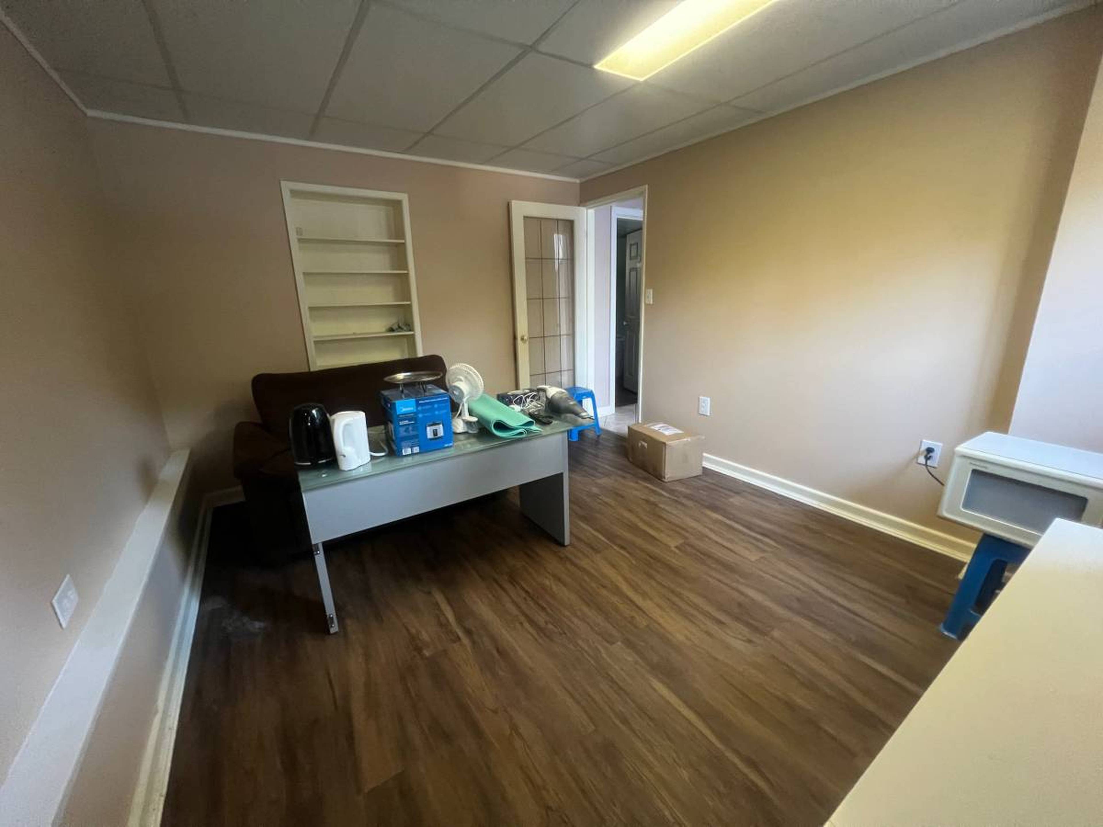 Ground level 2670 Tuohey Ave, Port Coquitlam, BC 2 Bedroom House for Rent liv.rent