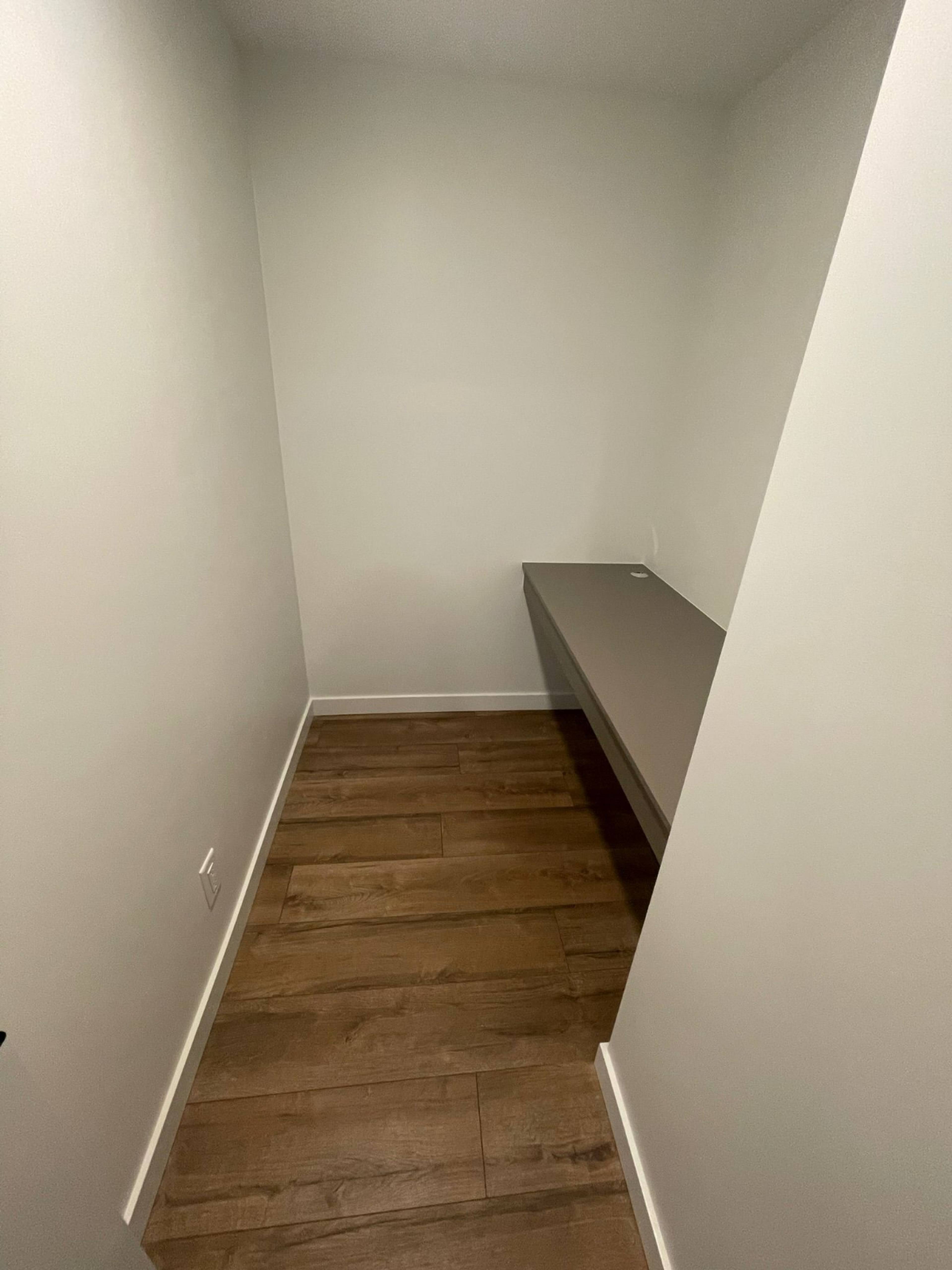 10448 University Dr, Surrey, BC 1 Bedroom Apartment for Rent liv.rent