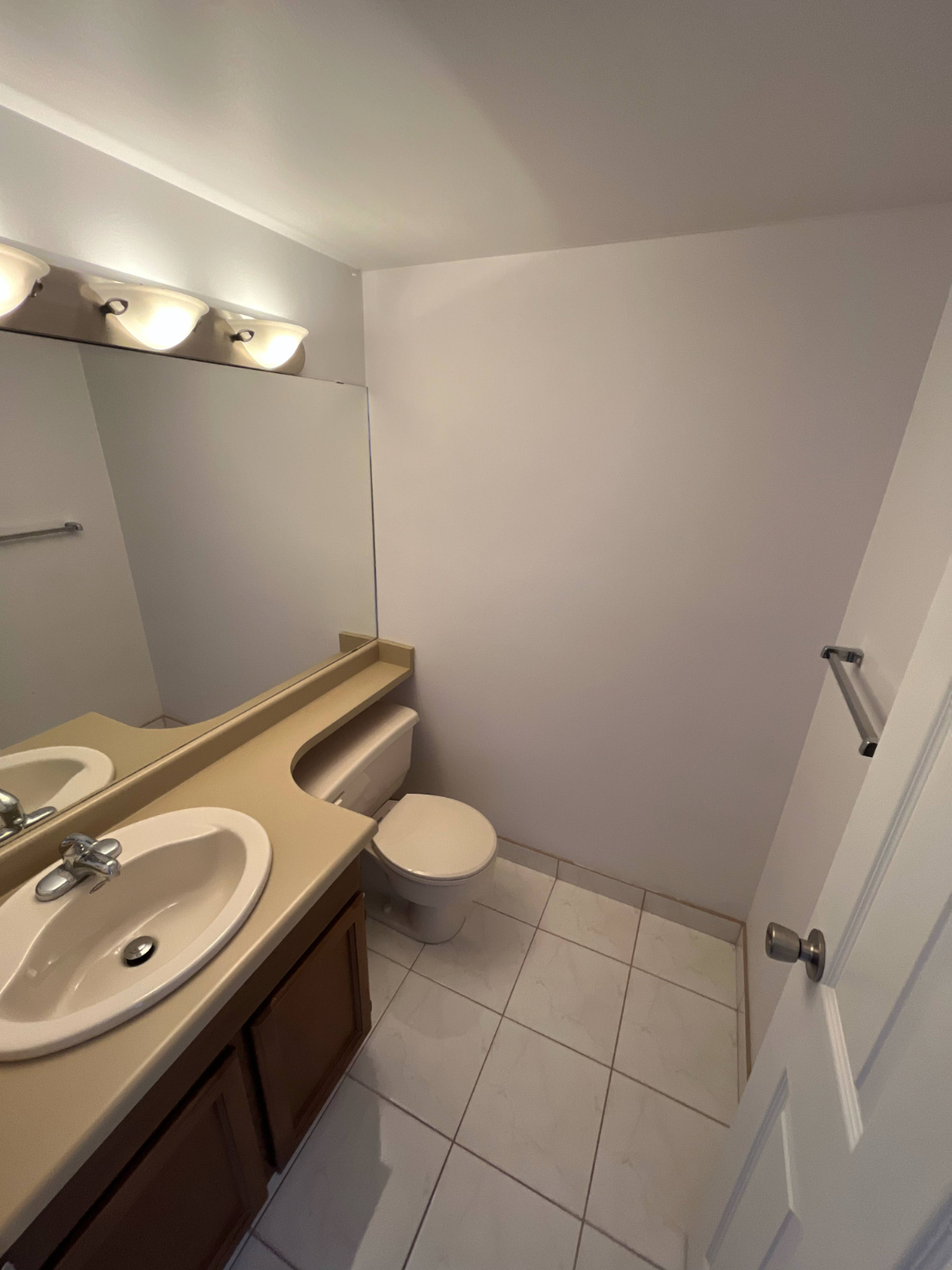 2020 Bellwood Ave 11