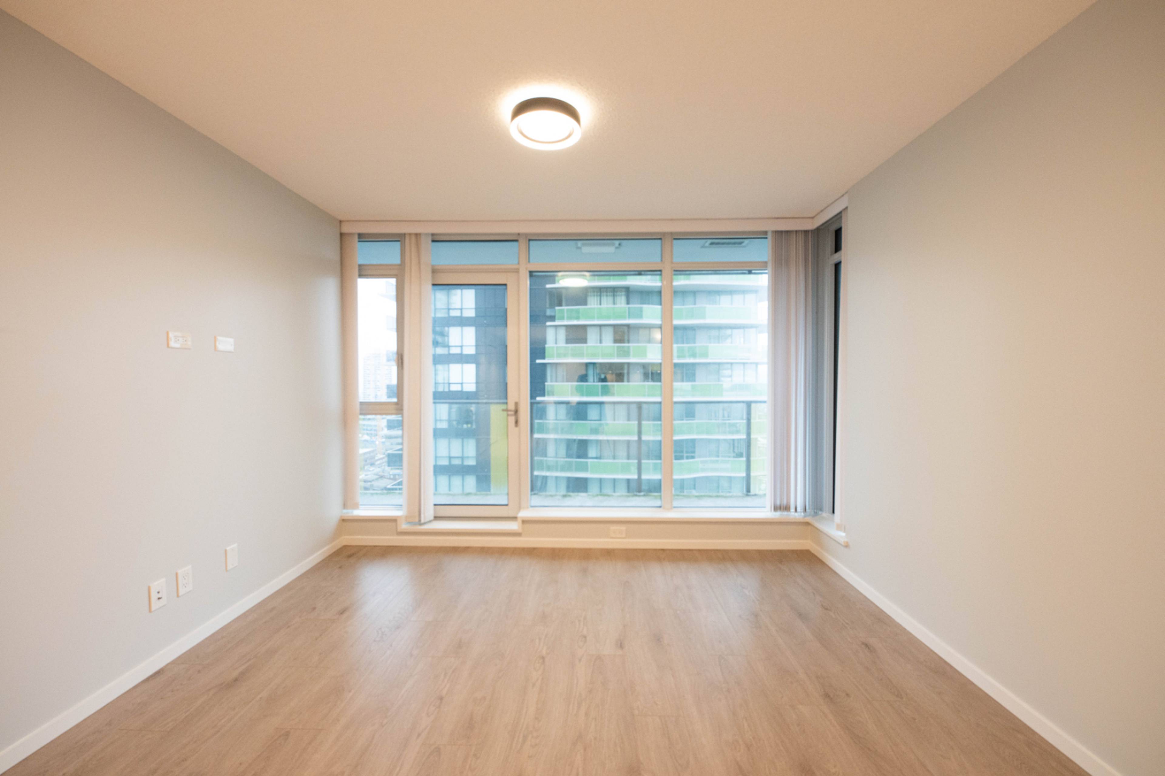 2005 6700 Dunblane Ave, Burnaby, BC 2 Bedroom Apartment for Rent