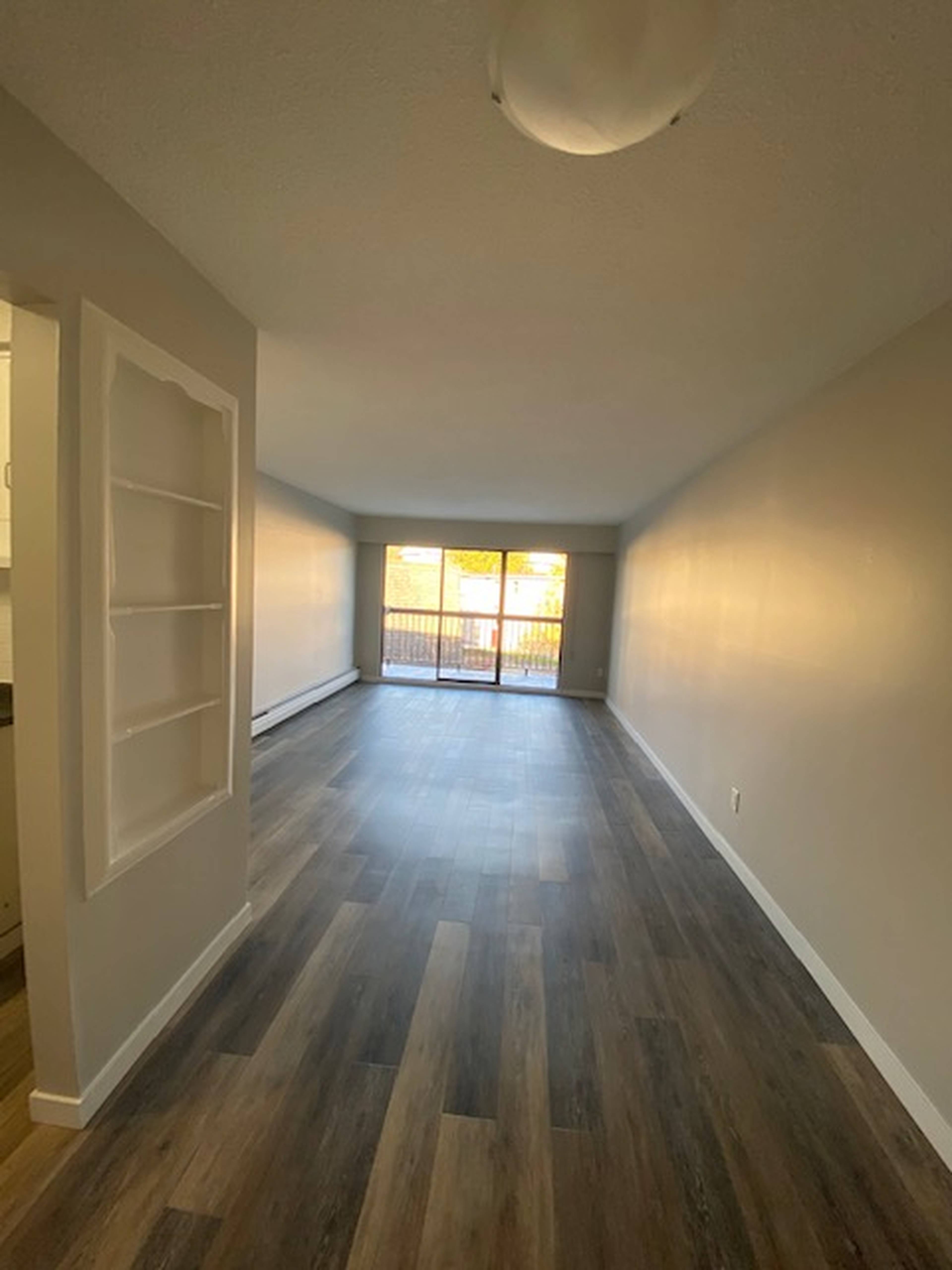 1 Bedroom 542 Rochester Ave, Coquitlam, BC 1 Bedroom Apartment for