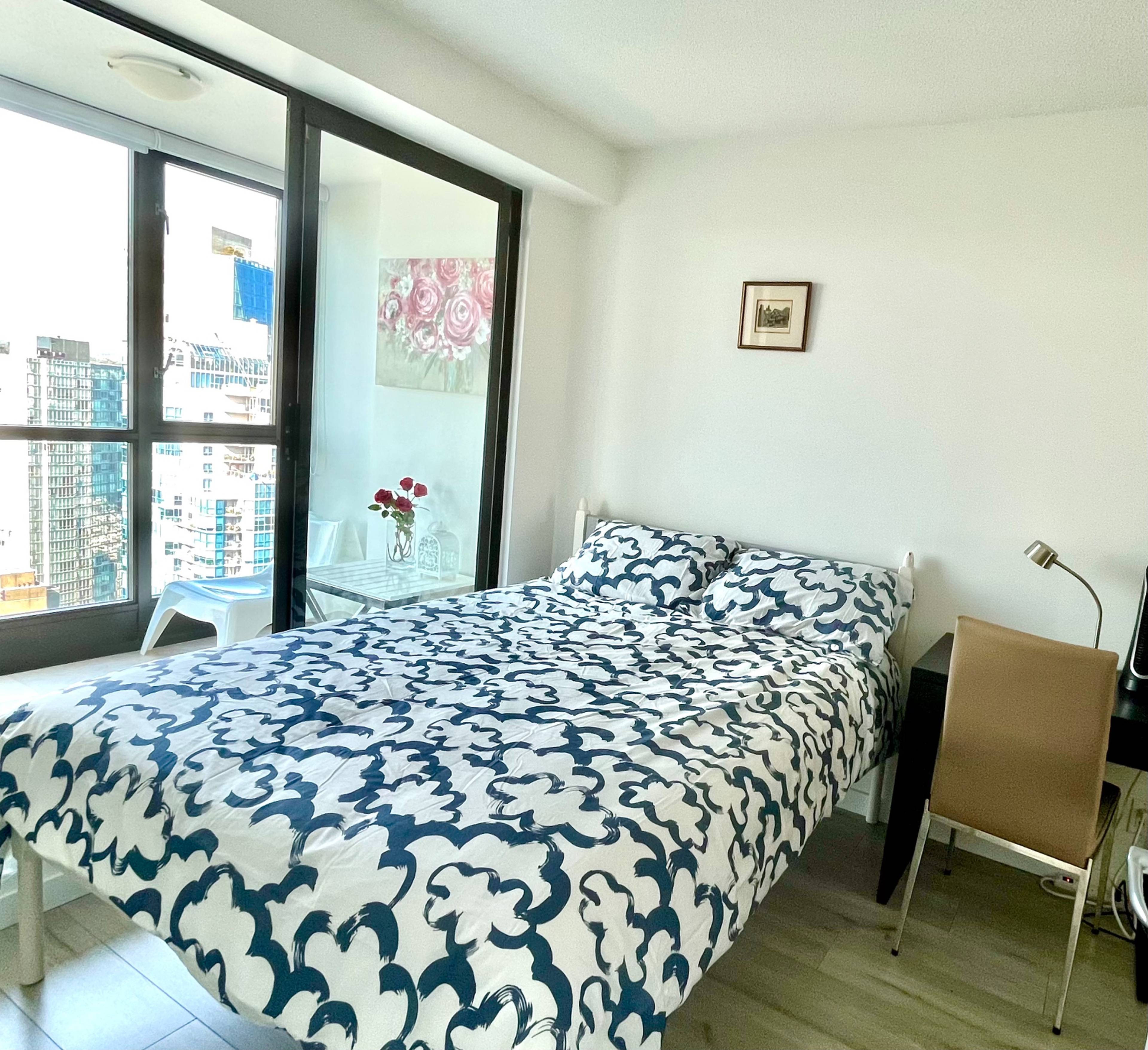 1331 Alberni St 6
