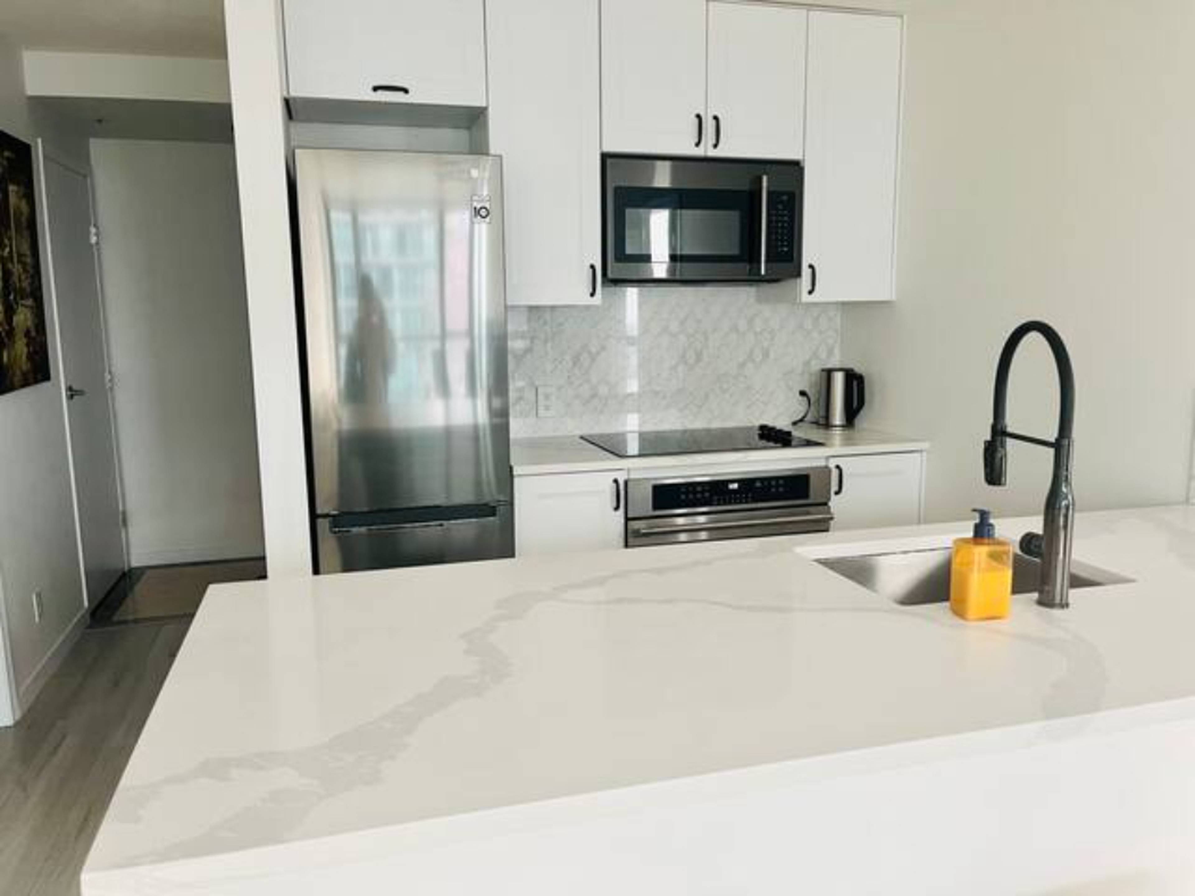 1331 Alberni St 3