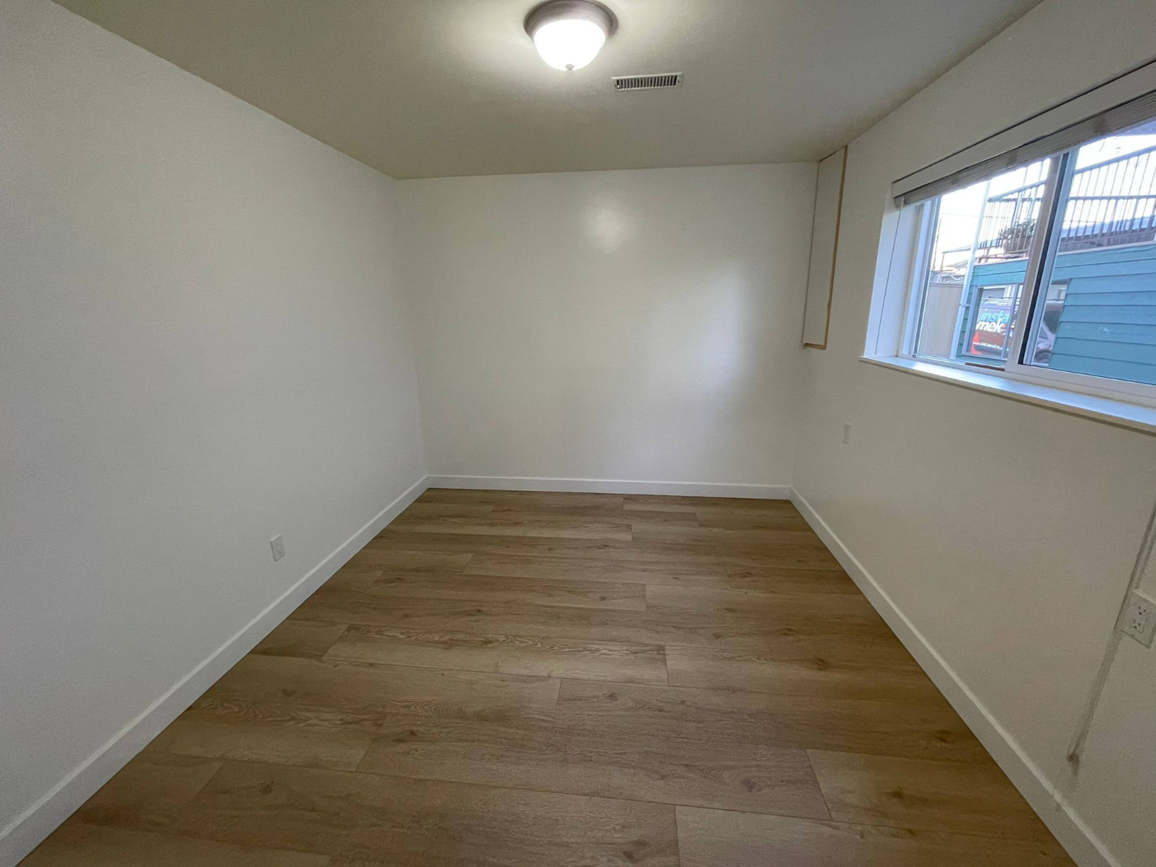 Basement 3753 Wakefield Ct, Burnaby, BC 1 Bedroom Room for Rent