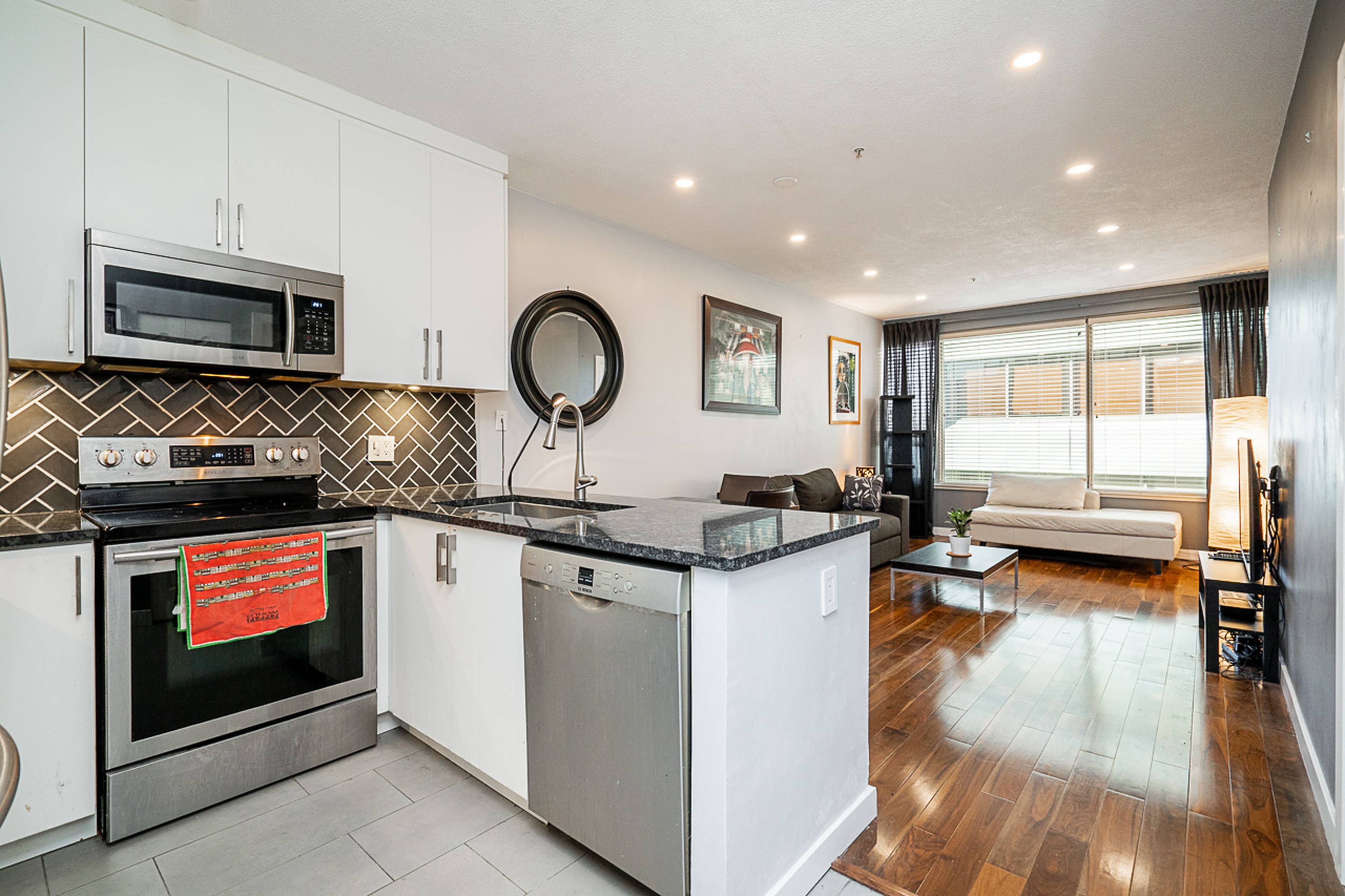 609 1177 Hornby St, Vancouver, BC 1 Bedroom Apartment for Rent