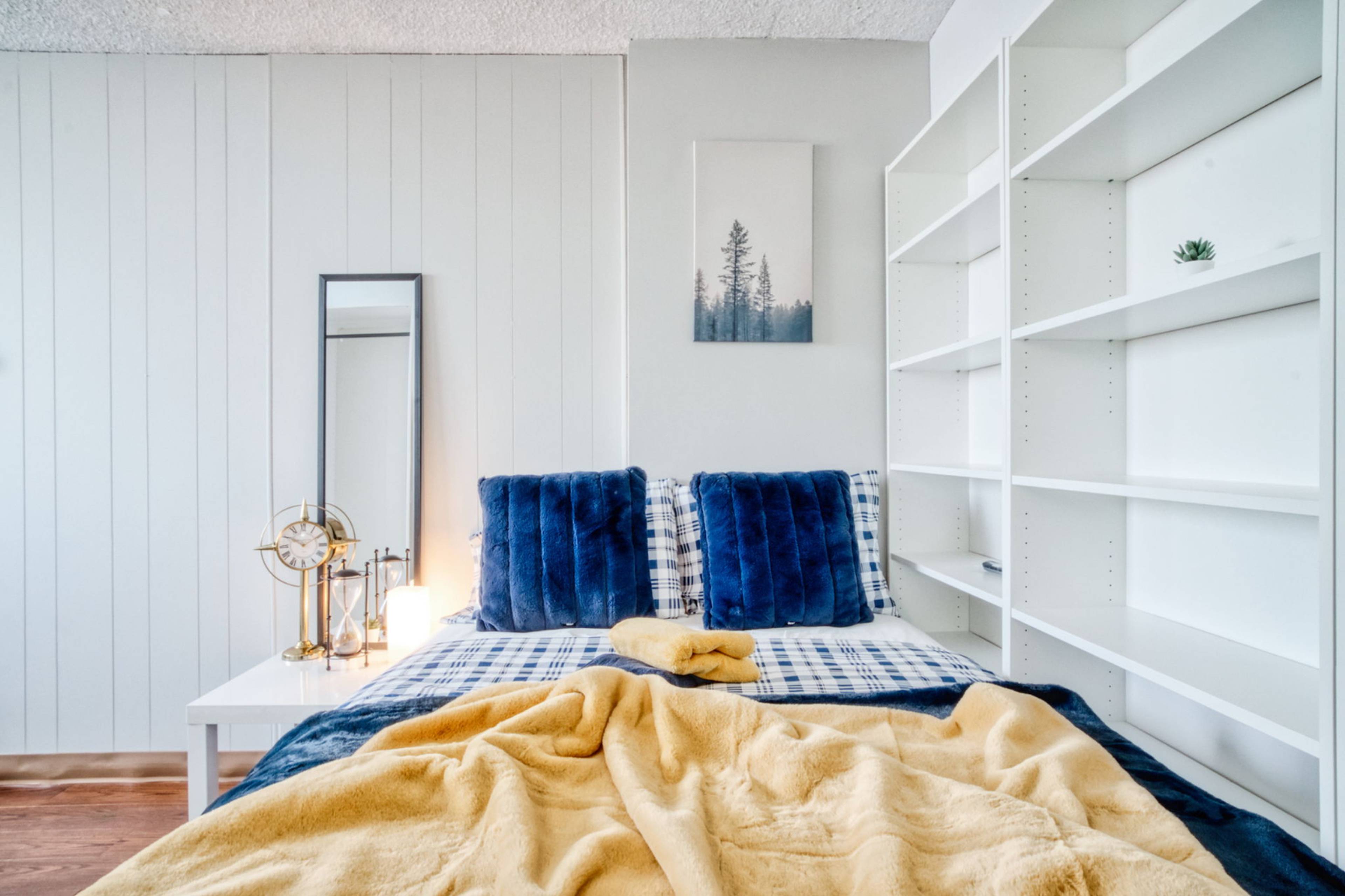 Flex Plus Beltline District 342 15 Ave SW, Calgary, AB Furnished Room for Rent liv.rent