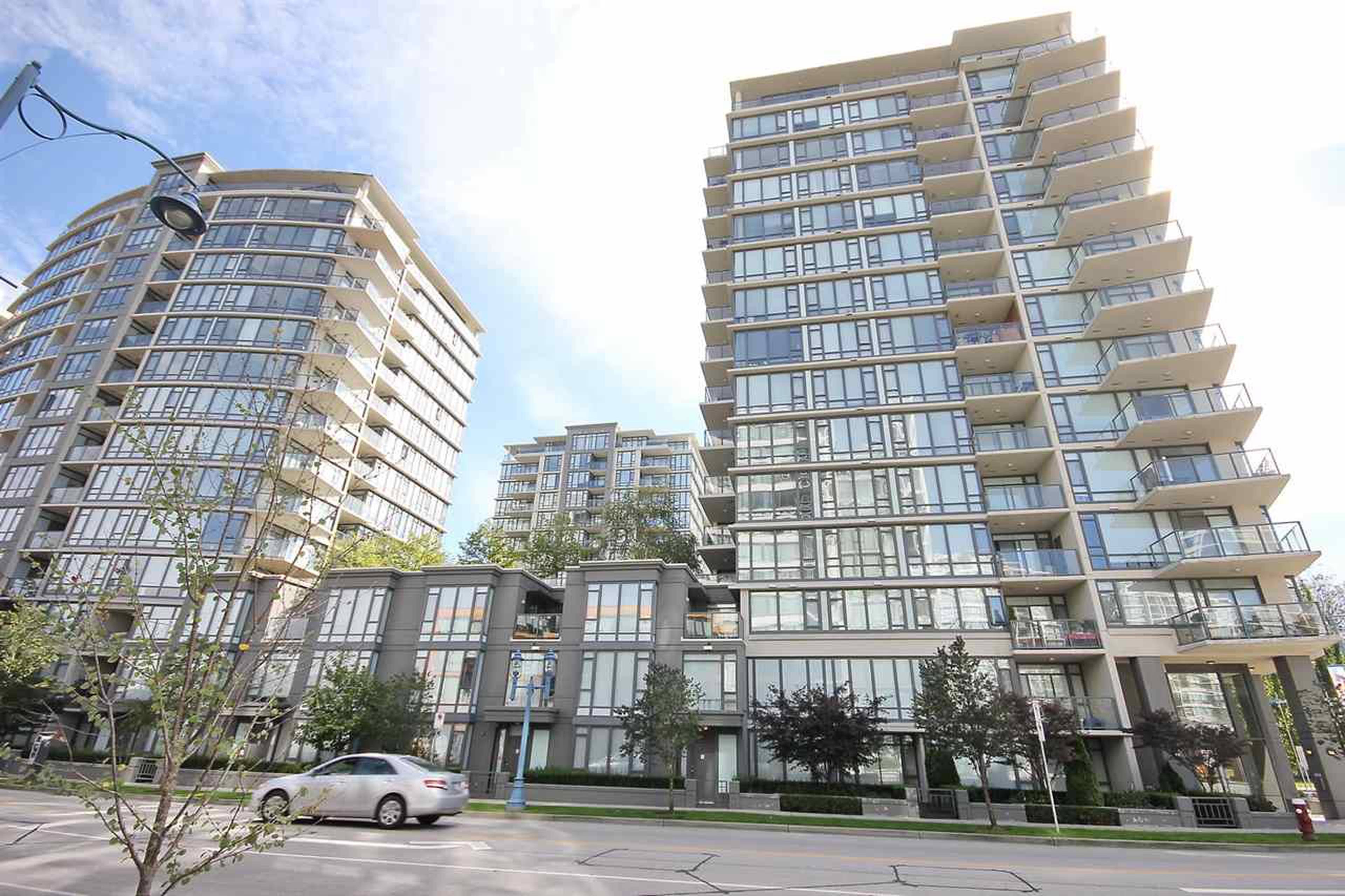 7360 Elmbridge Way, Richmond, BC 3 Bedroom Townhouse for Rent liv.rent