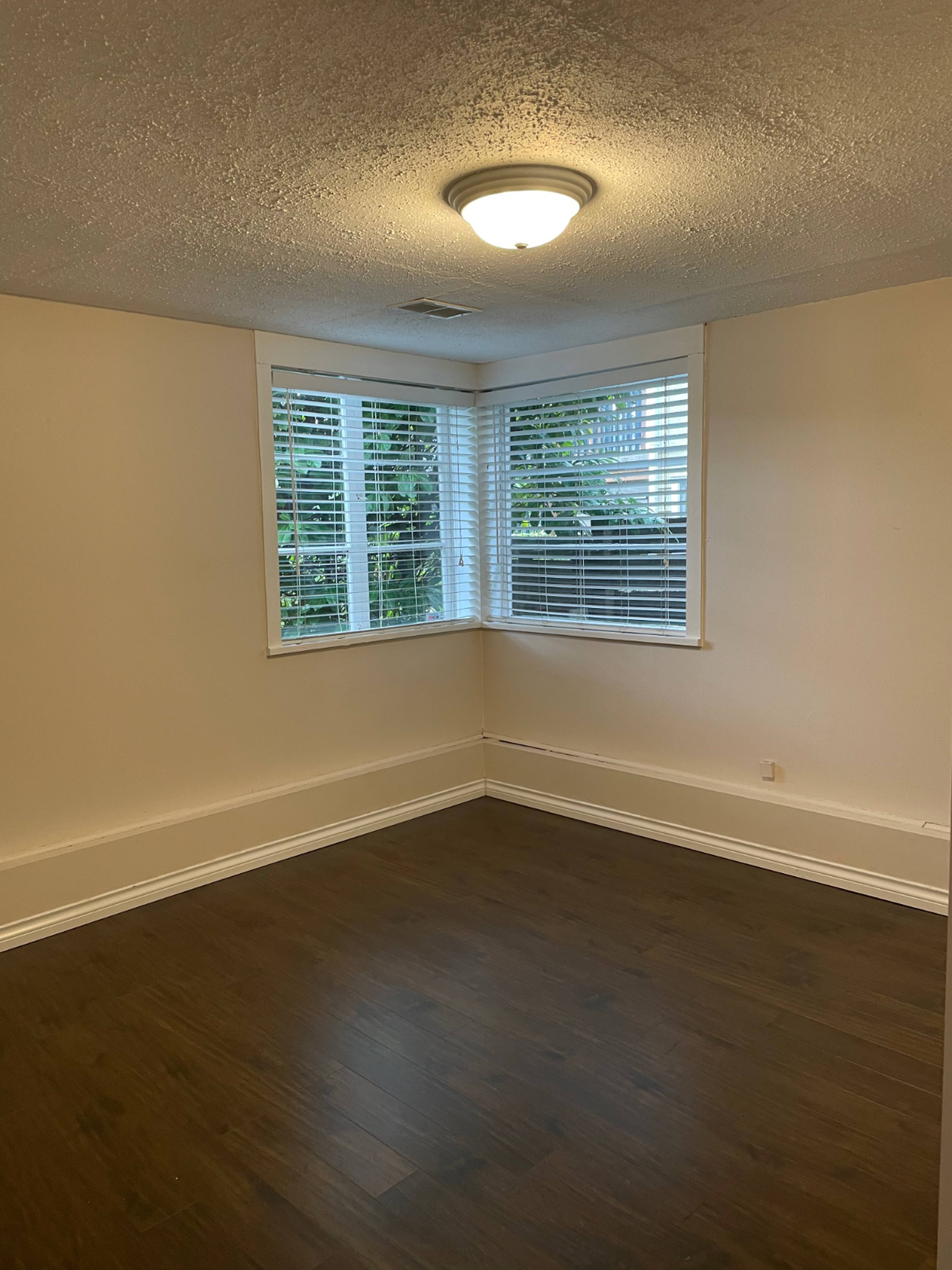 MacKenzie St, Vancouver, BC 2 Bedroom Apartment for Rent liv.rent