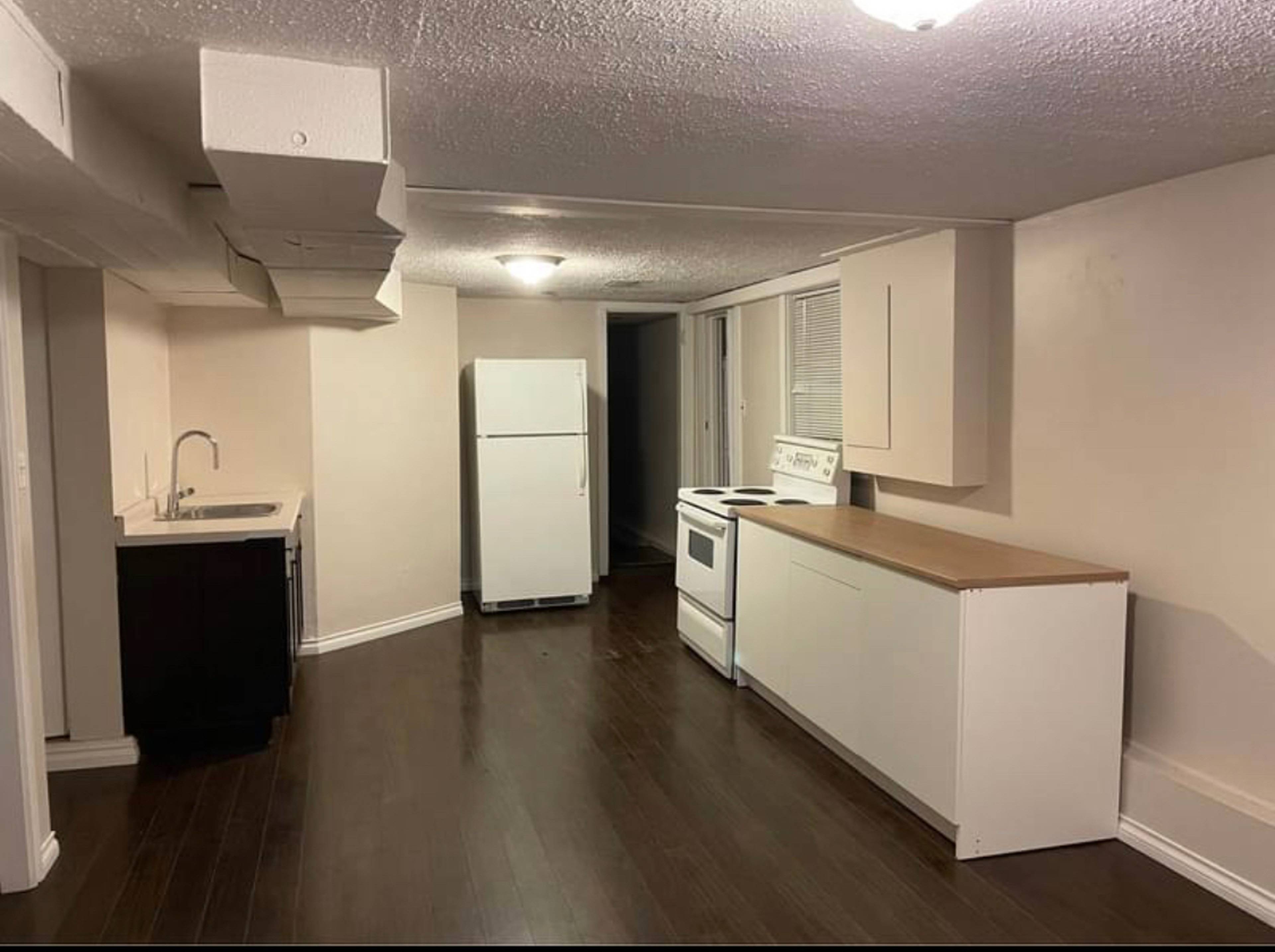 MacKenzie St, Vancouver, BC 2 Bedroom Apartment for Rent liv.rent
