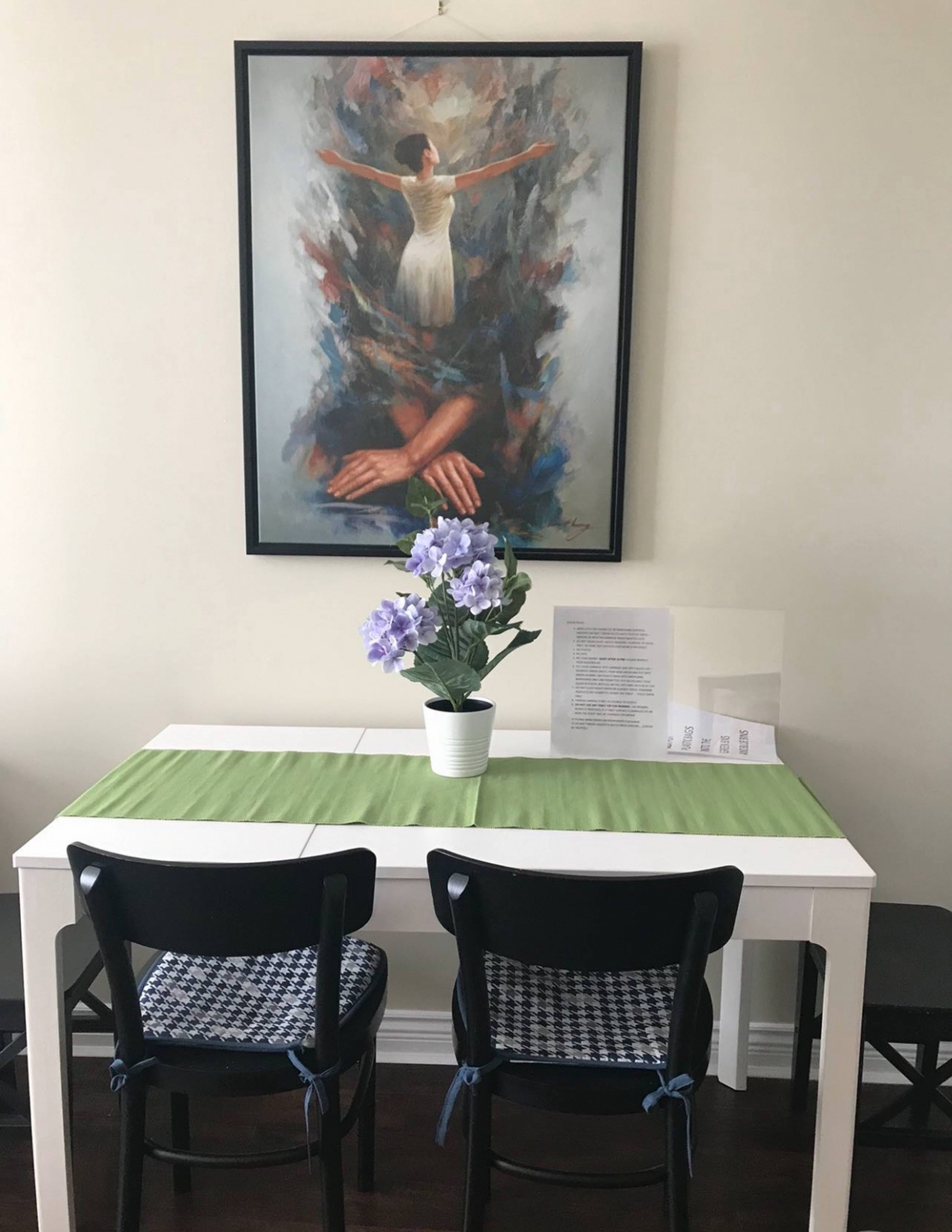 W/C Furnished 2 bedroom Beasment At Cloverdale 18038 64 Ave, Surrey, BC 2 Bedroom Room for