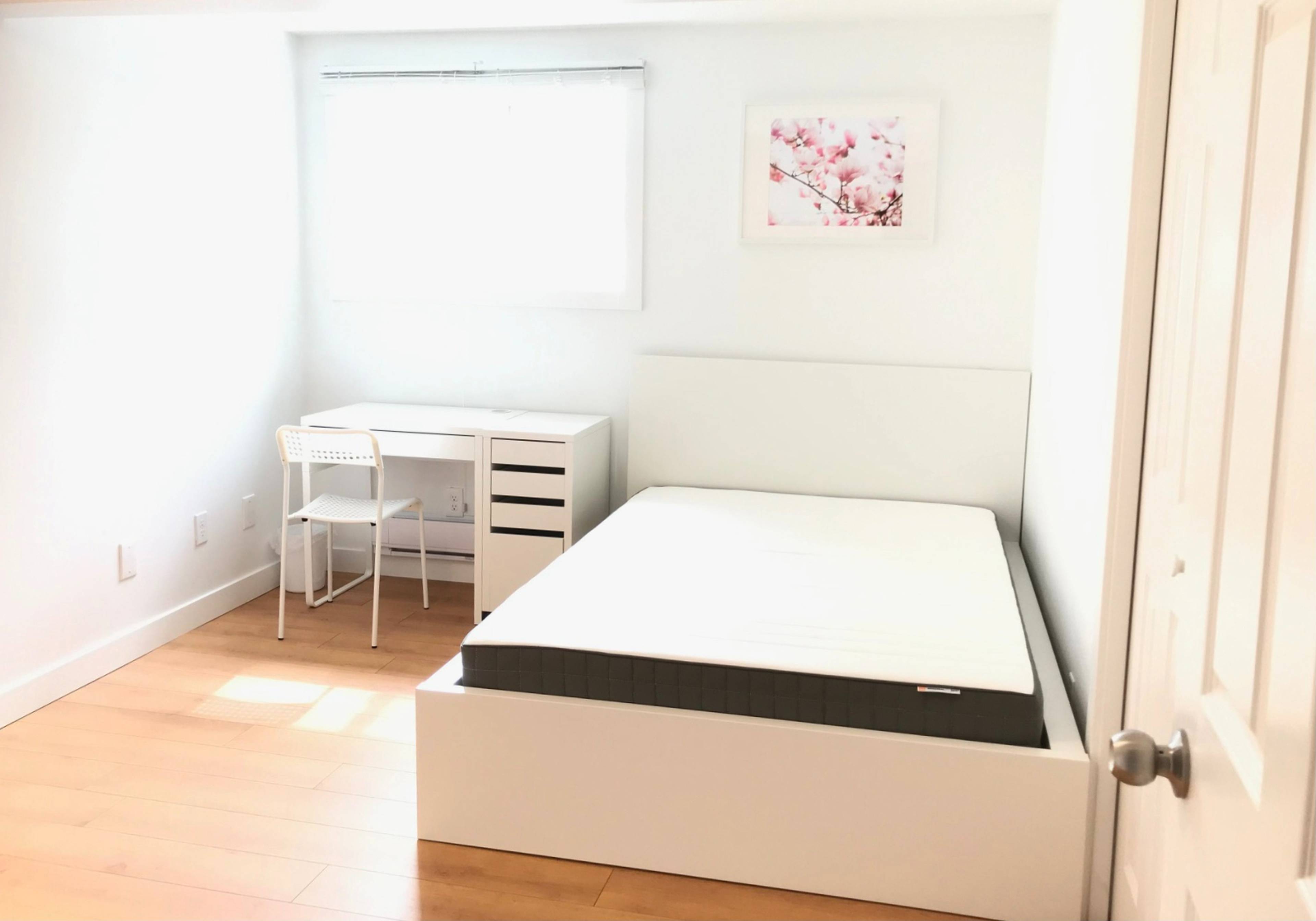 Blakiston Dr NW, Calgary, AB Furnished Room for Rent liv.rent