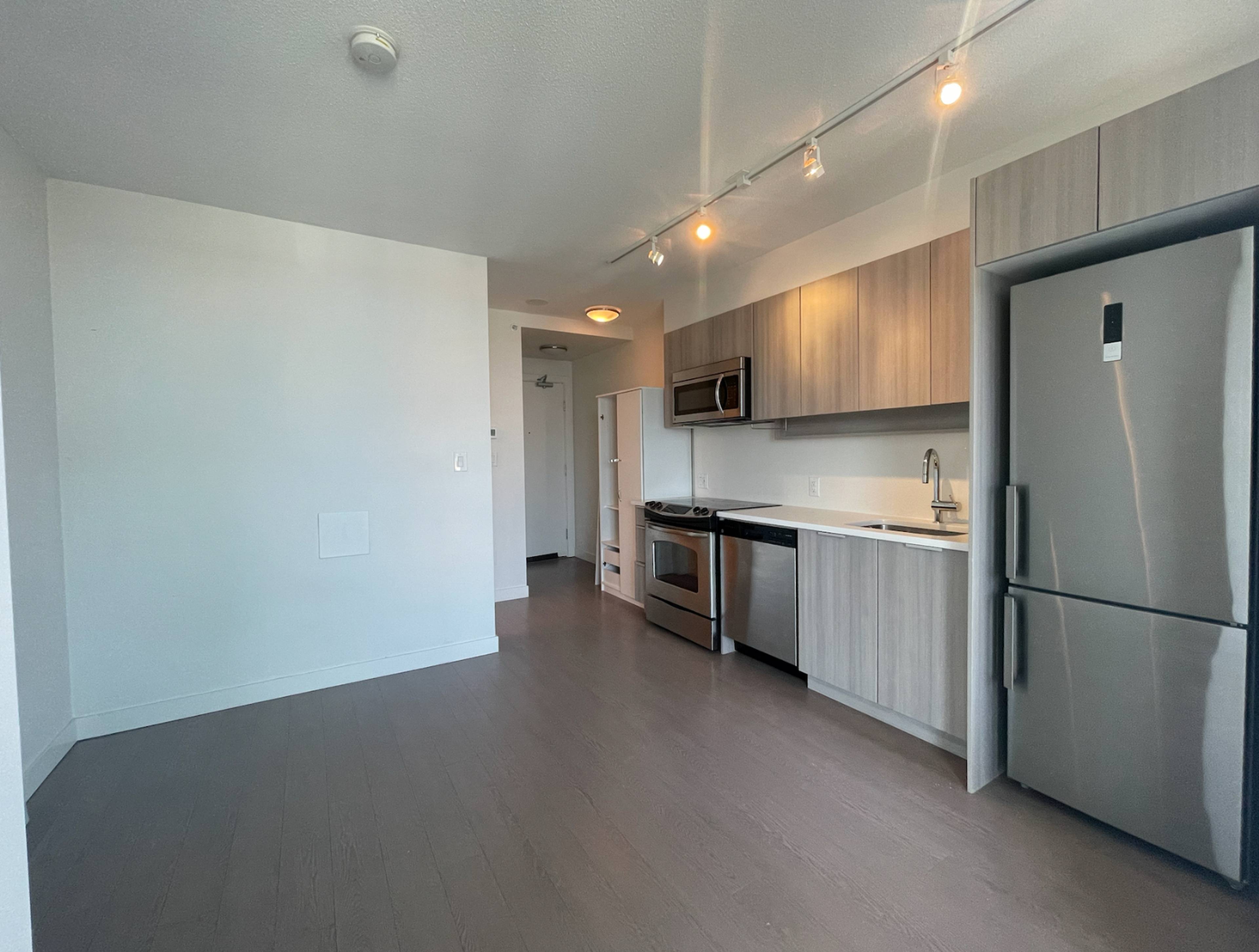 13308 Central Ave, Surrey, BC Studio Apartment for Rent liv.rent