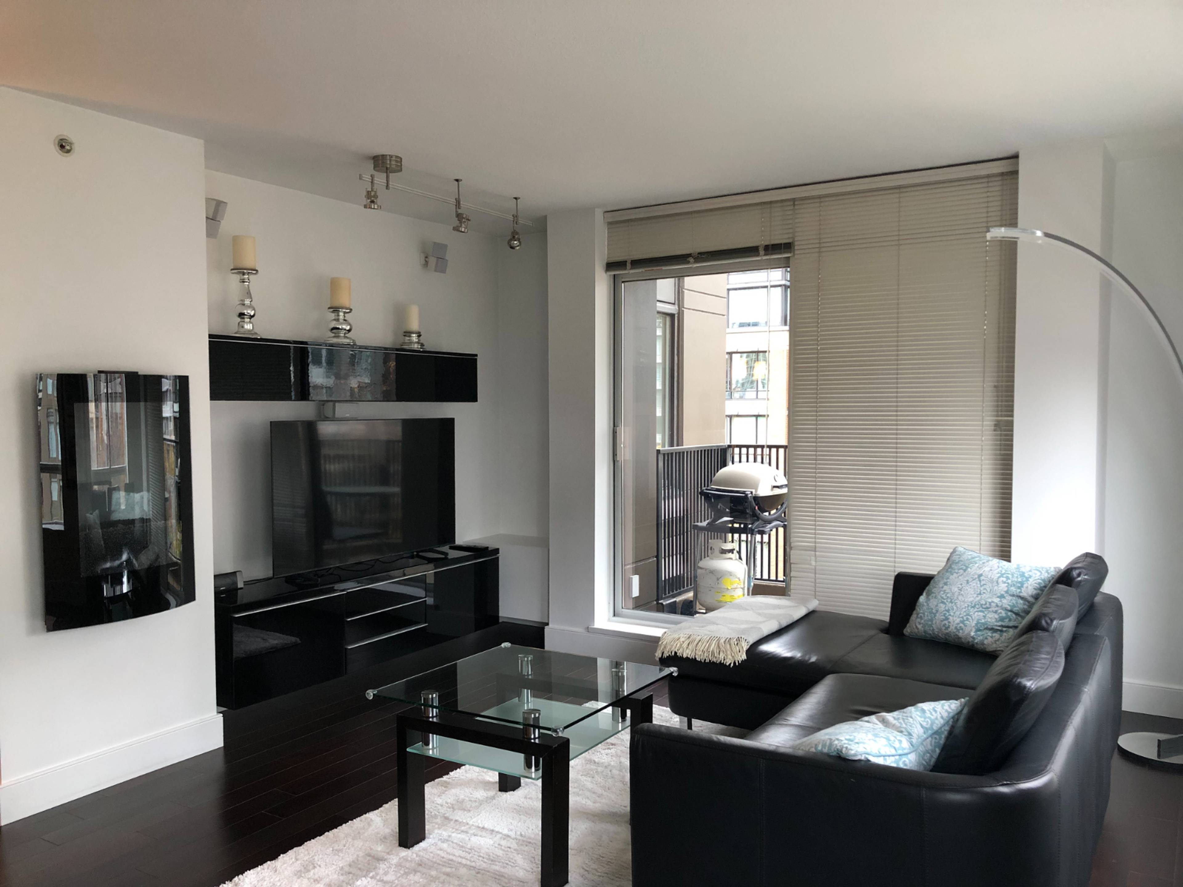 705A 1055 Homer Street, Vancouver, BC 2 Bedroom Apartment for Rent