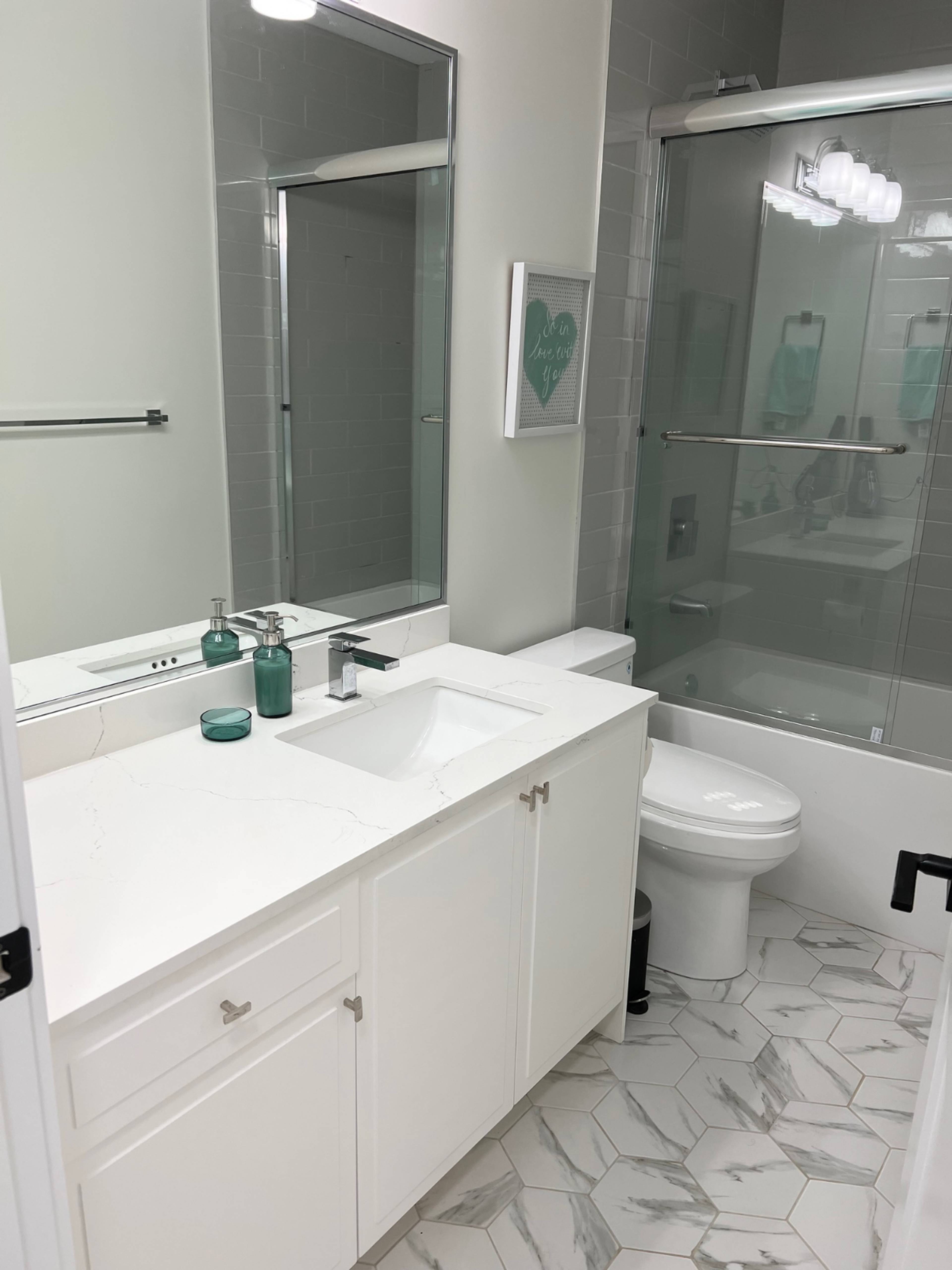 3416 Queenston Ave, Coquitlam, BC Unfurnished Room for Rent liv.rent