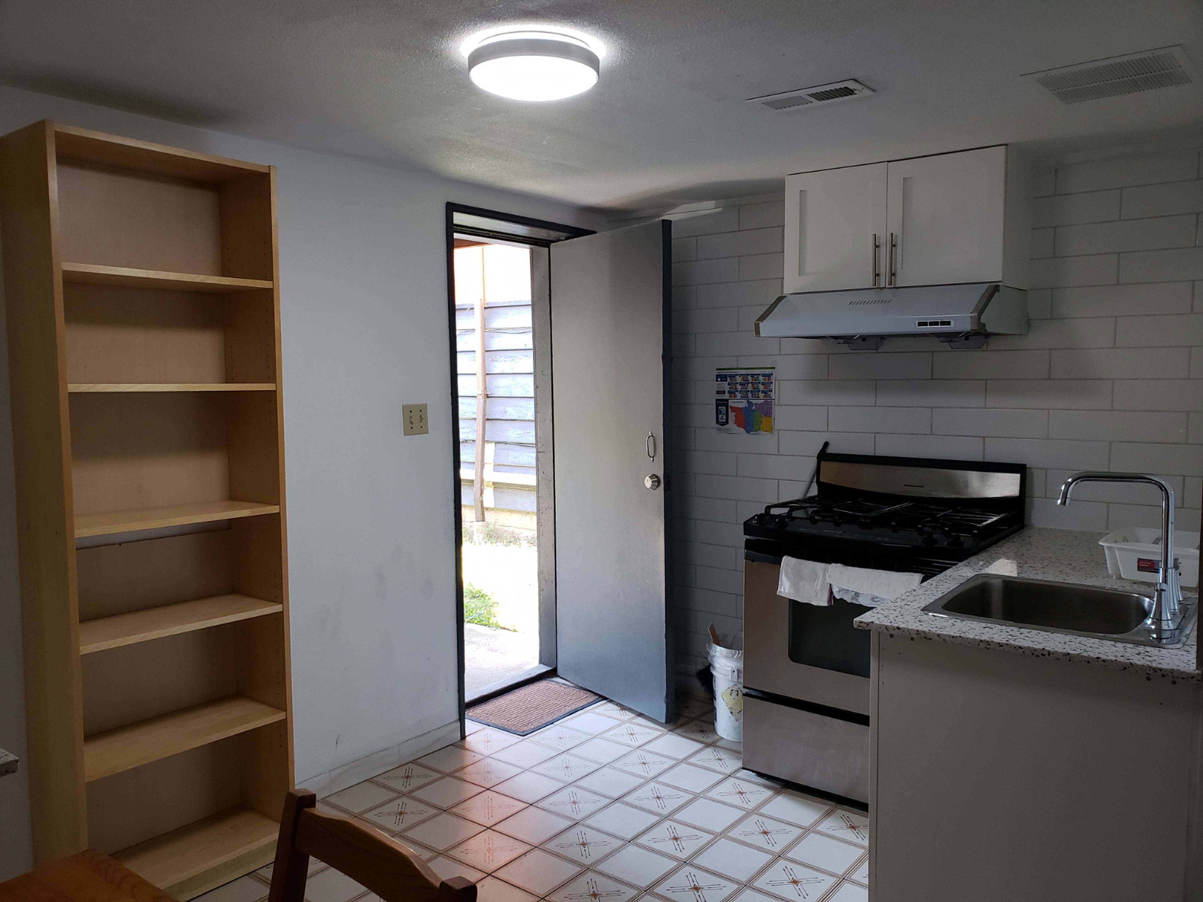 1595 Renfrew Street 1595 Renfrew St, Vancouver, BC Furnished Room