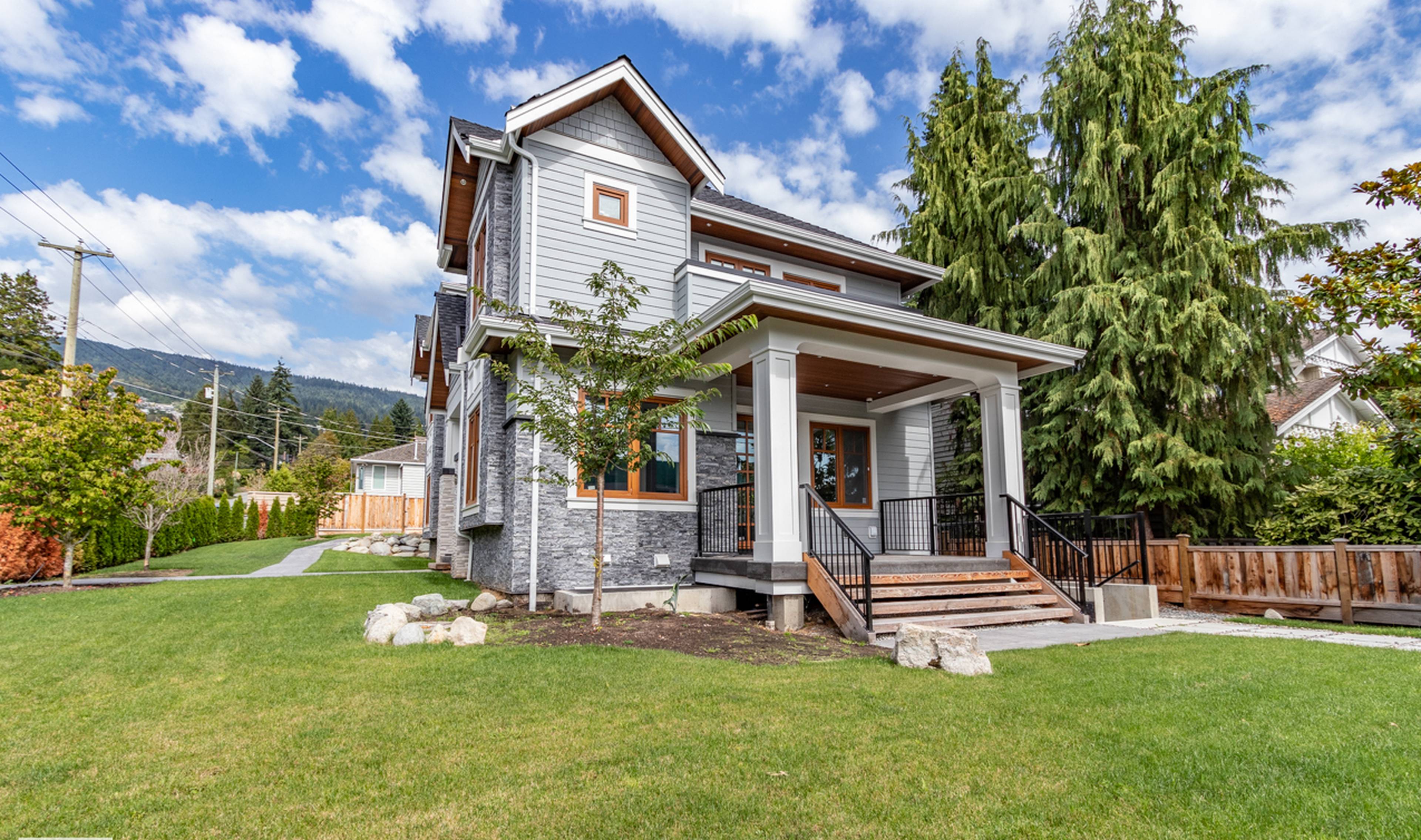 Bsmt 2195 Jefferson Ave, West Vancouver, BC 2 Bedroom House for