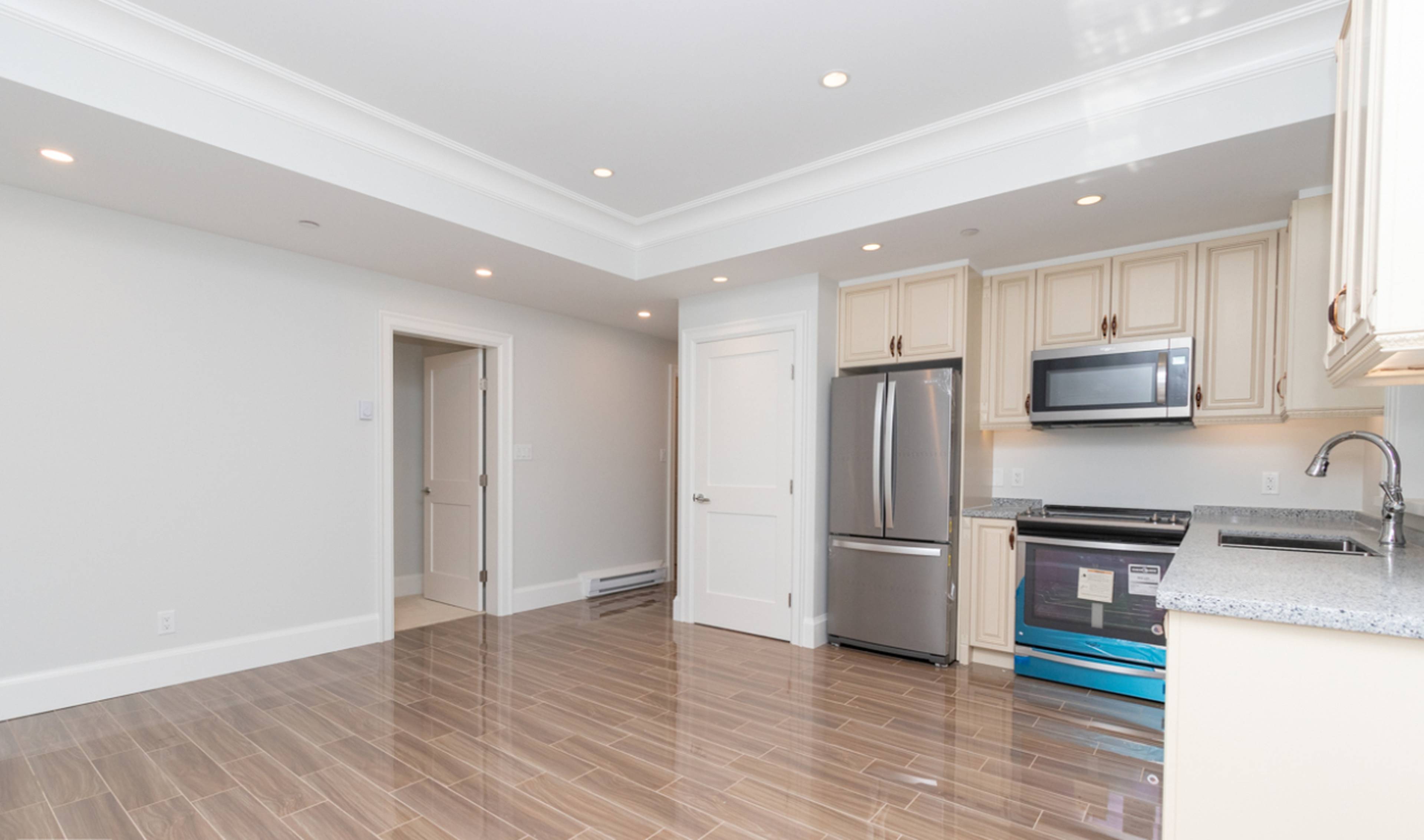 Bsmt 2195 Jefferson Ave, West Vancouver, BC 2 Bedroom House for