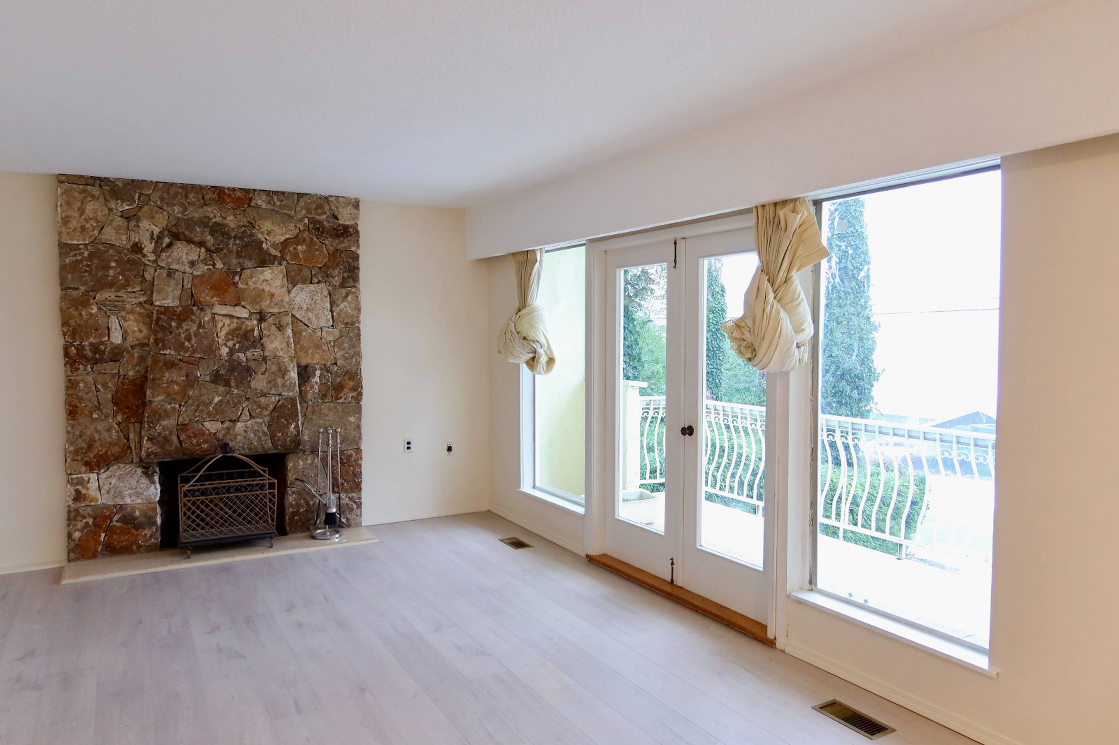 787 Roslyn Blvd, North Vancouver District, BC 4 Bedroom House for