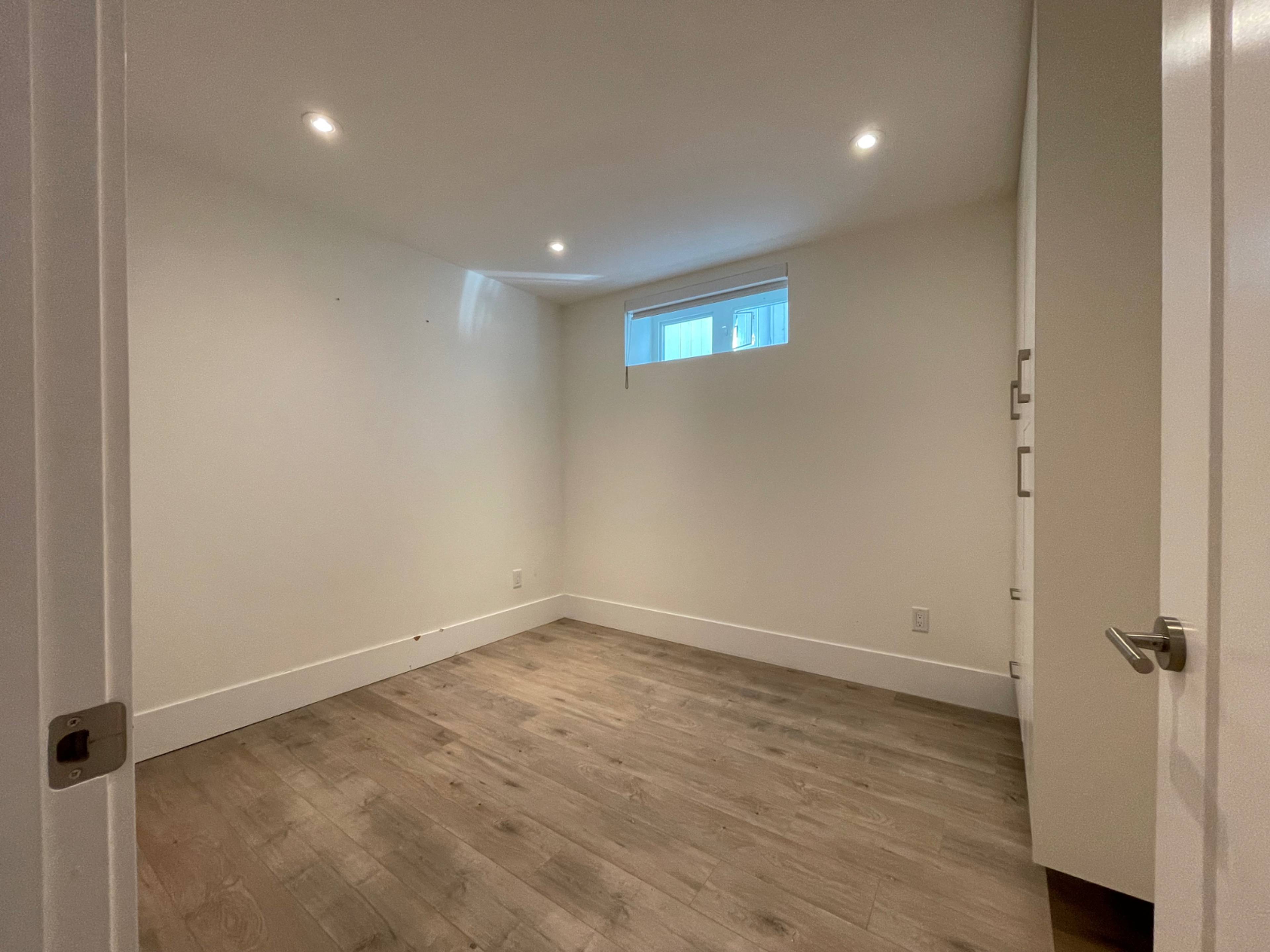 1243 E 13th Ave, Vancouver, BC 2 Bedroom Room for Rent liv.rent