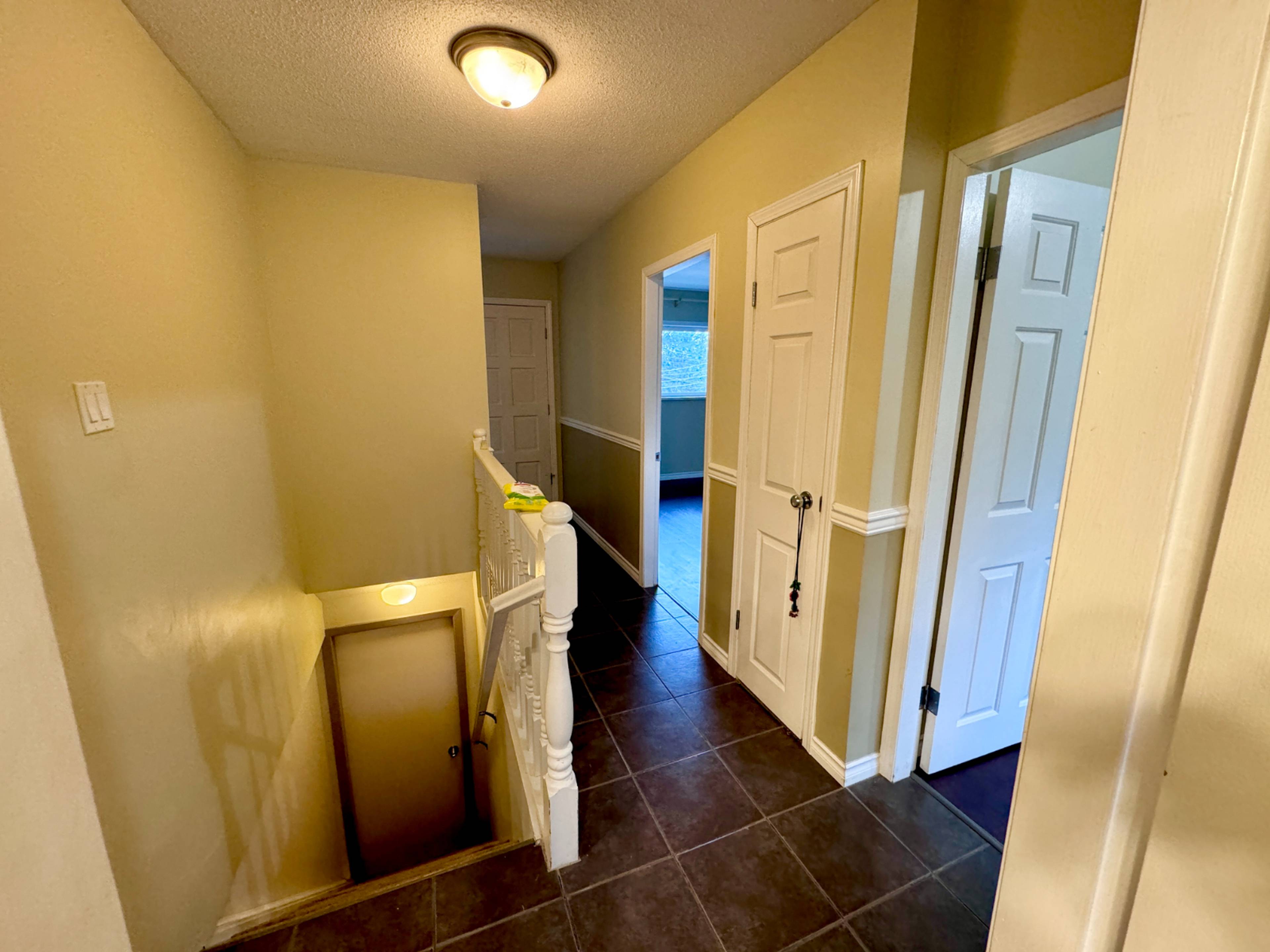 575 Thompson Ave, Coquitlam, BC 3 Bedroom House for Rent liv.rent