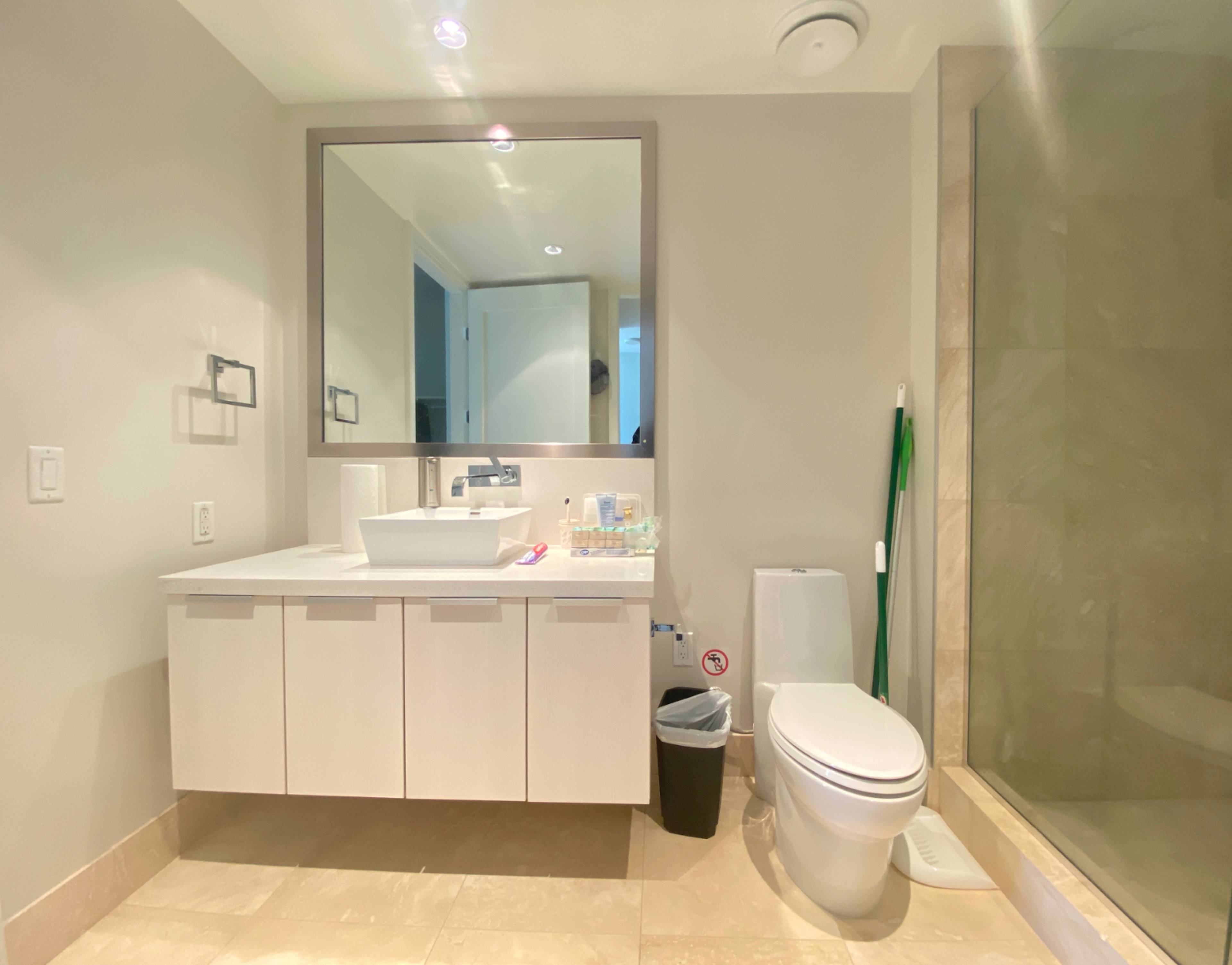 1661 Ontario St, Vancouver, BC 2 Bedroom Room for Rent liv.rent
