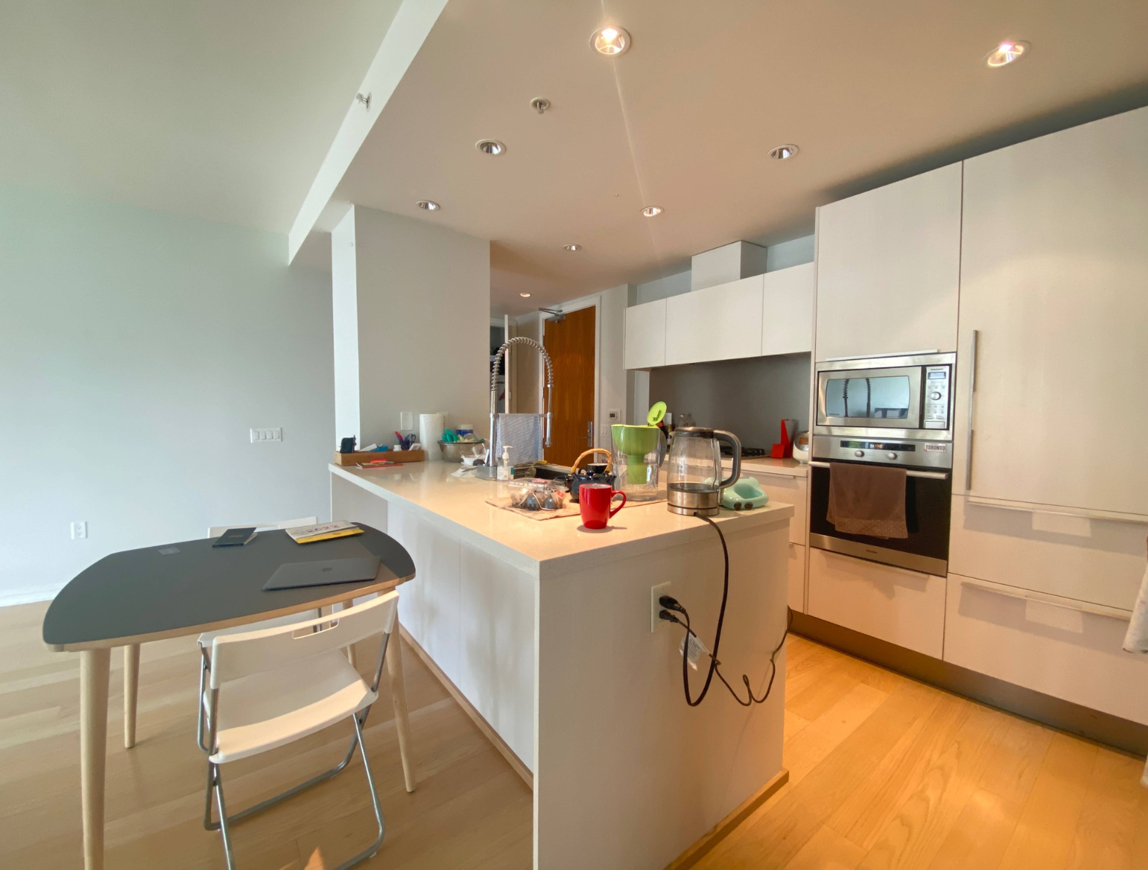 1661 Ontario St, Vancouver, BC 2 Bedroom Room for Rent liv.rent