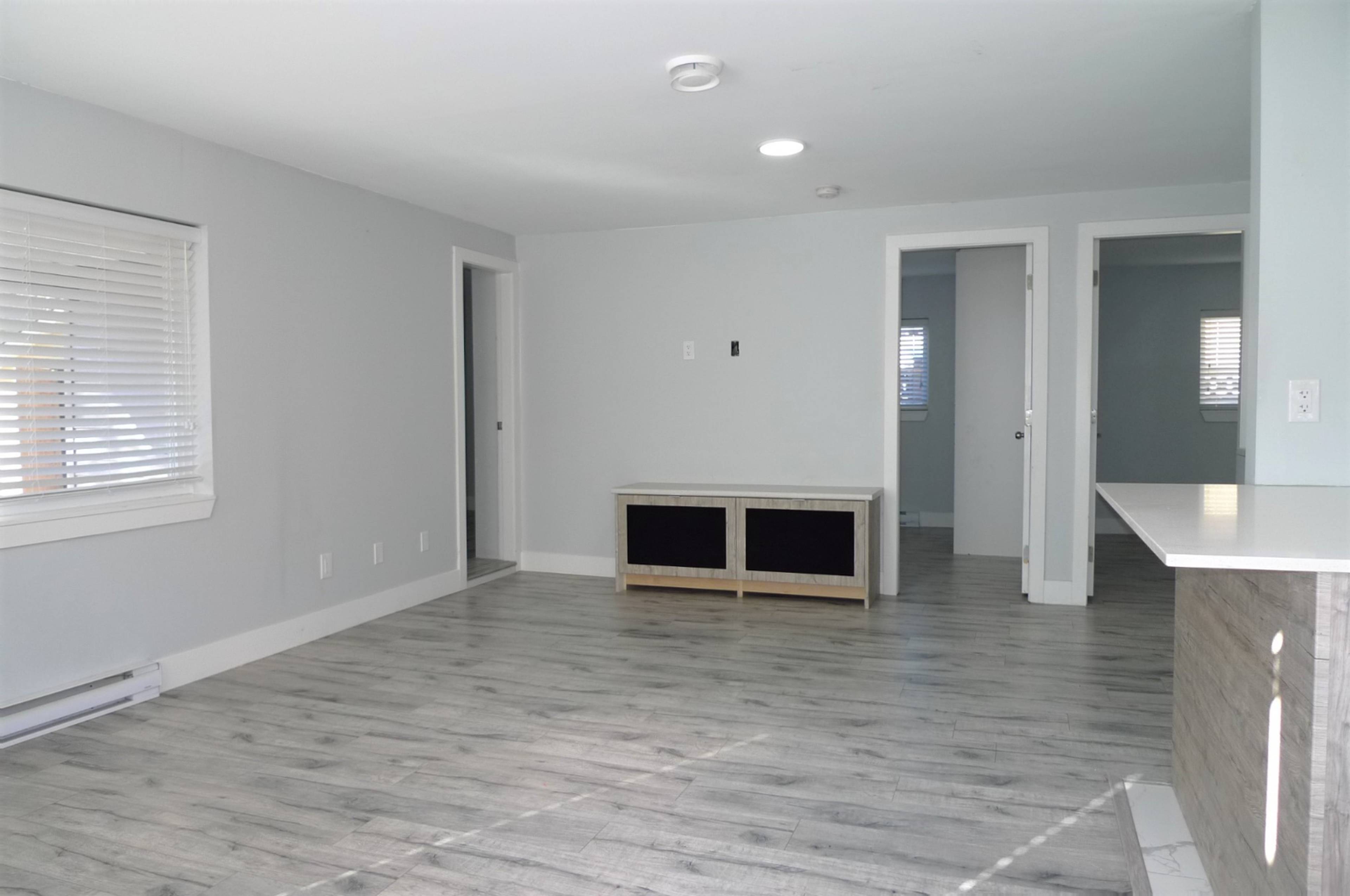 Laneway 9261 127 St, Surrey, BC 3 Bedroom House for Rent liv.rent