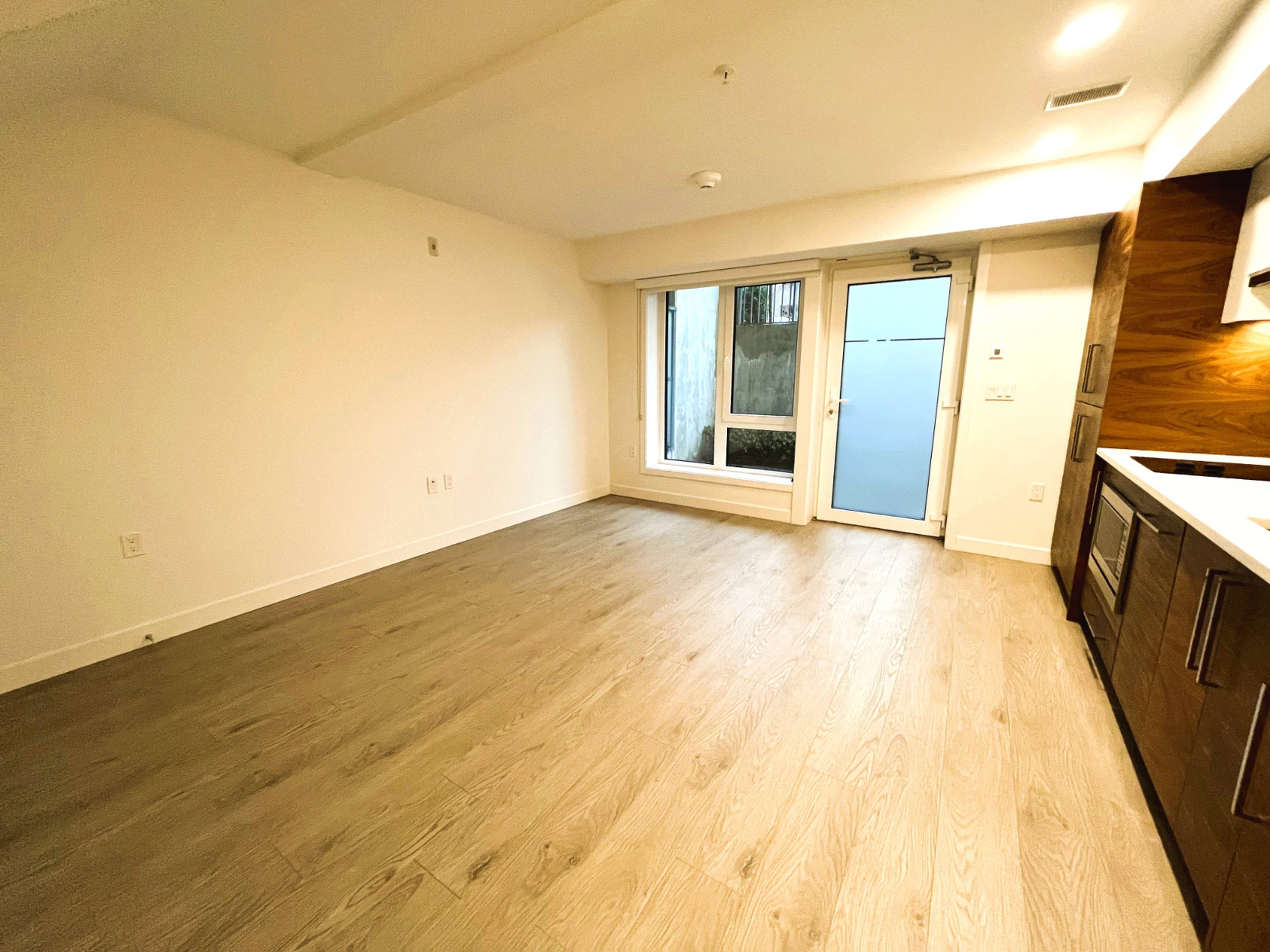 720 3rd St E, North Vancouver, BC Studio House for Rent liv.rent
