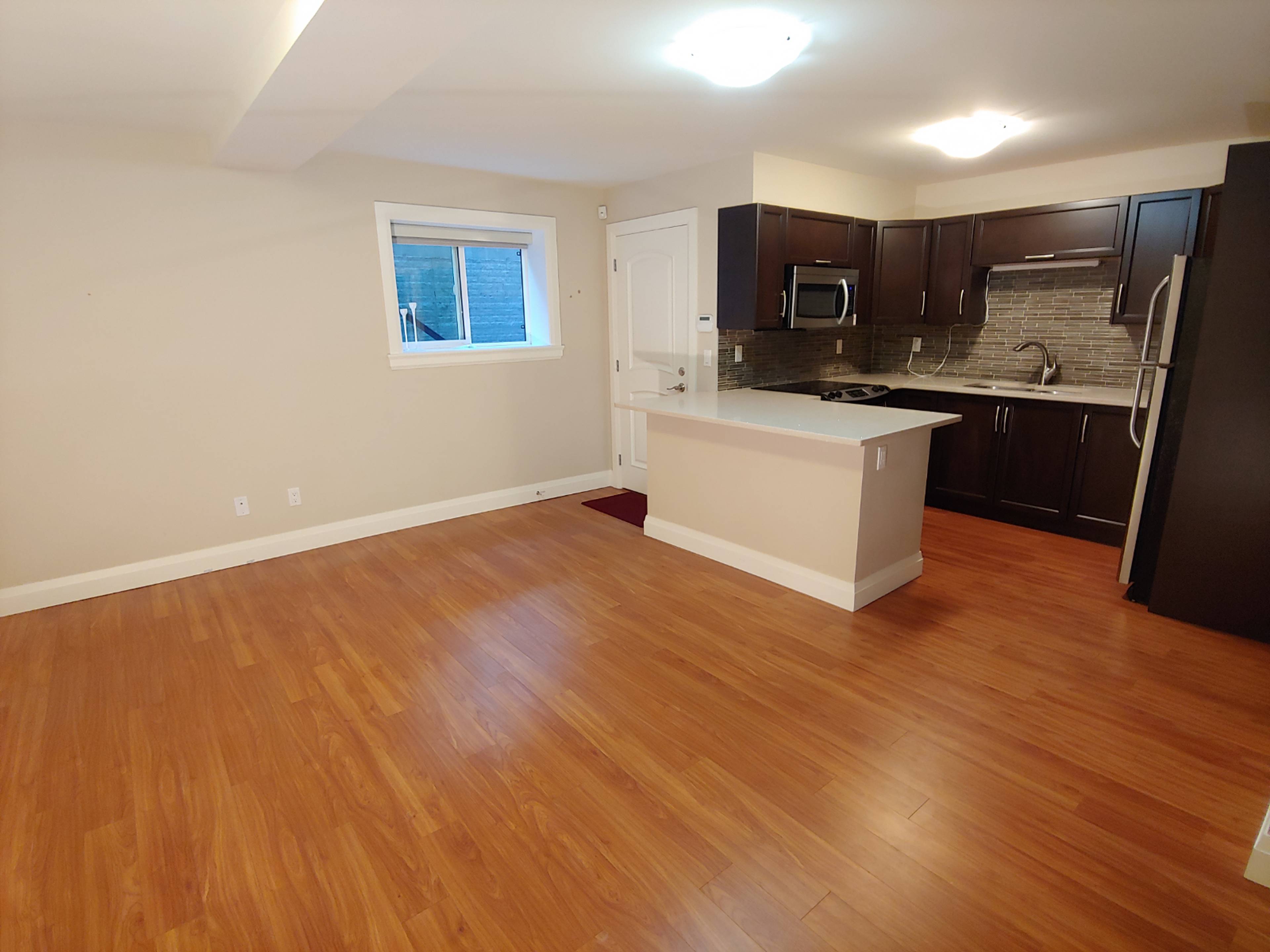 3105 St Annes Dr, North Vancouver District, BC 2 Bedroom House for