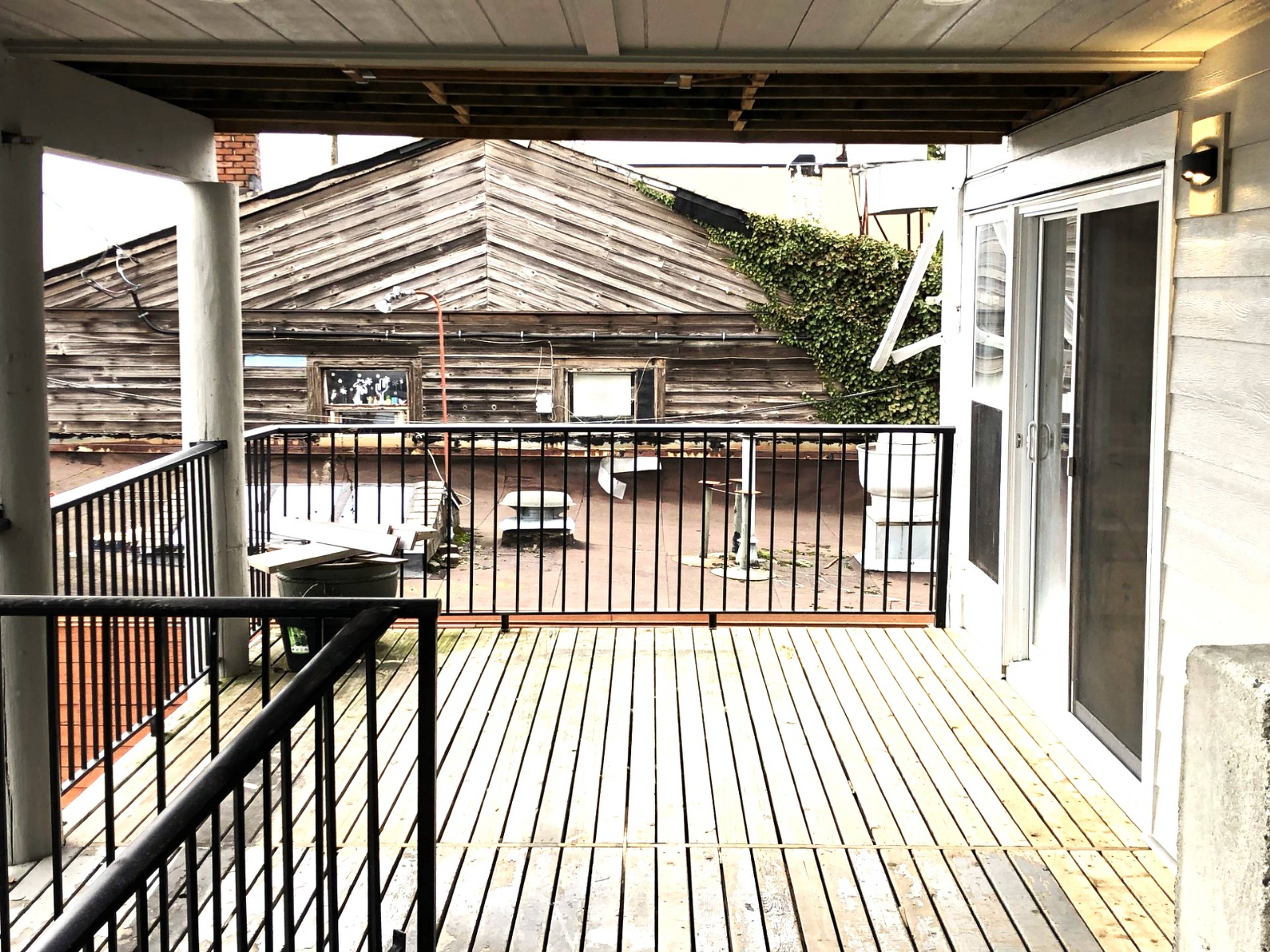 Studio 15085 Marine Dr, White Rock, BC Studio Apartment for Rent