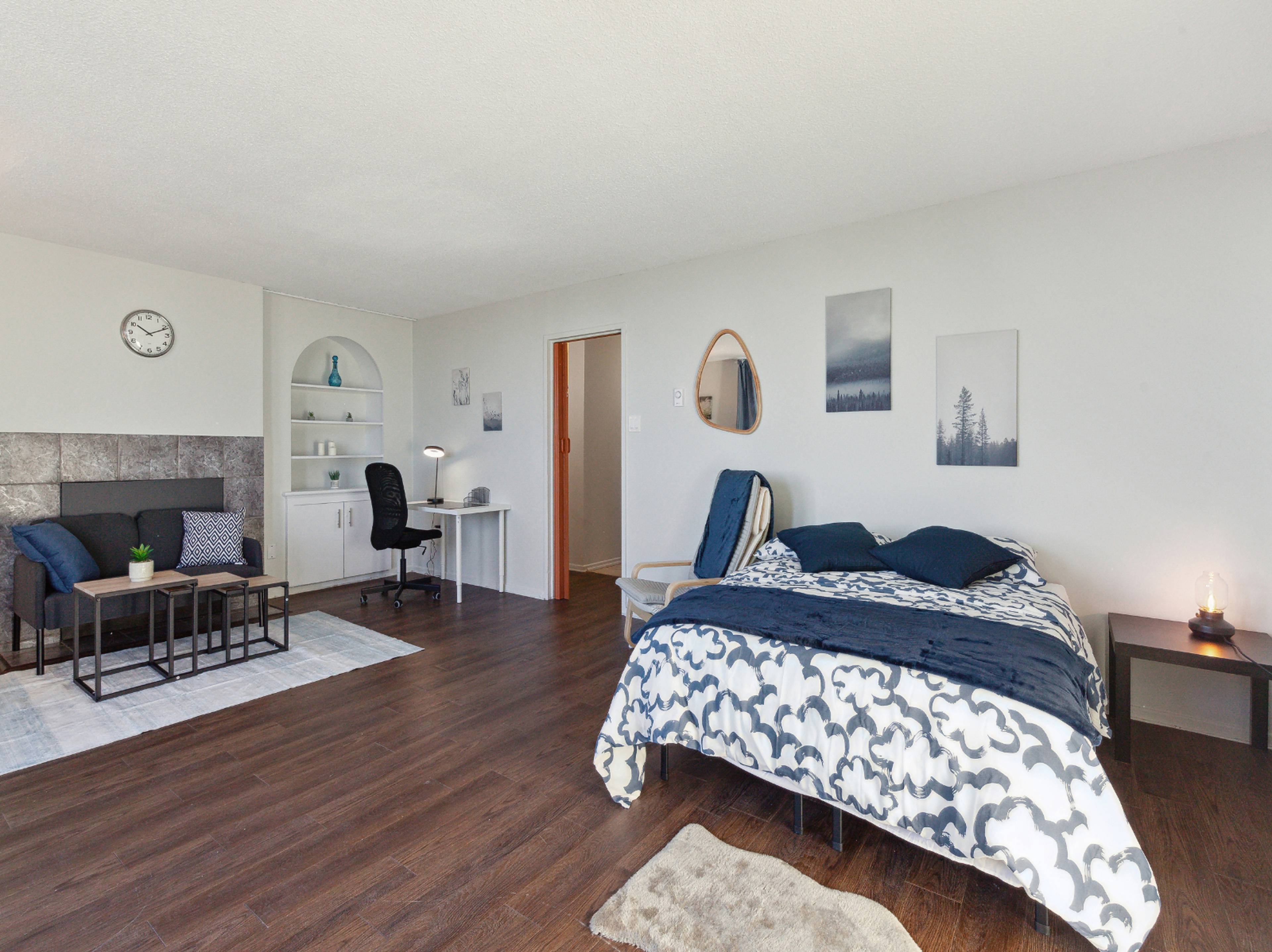 Deluxe Room Somerset 1030 South Park Street, Halifax, NS