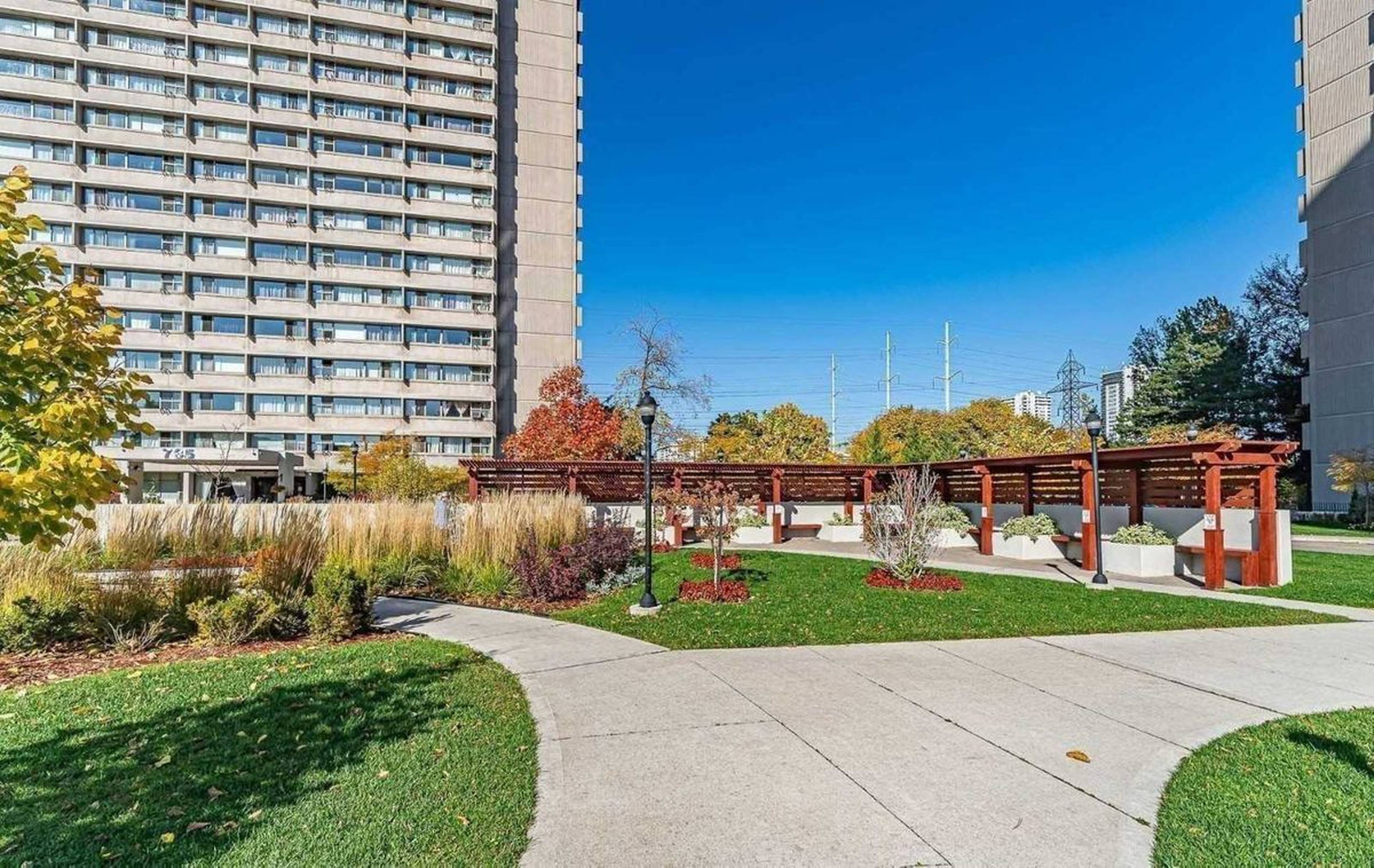 735 Don Mills Rd