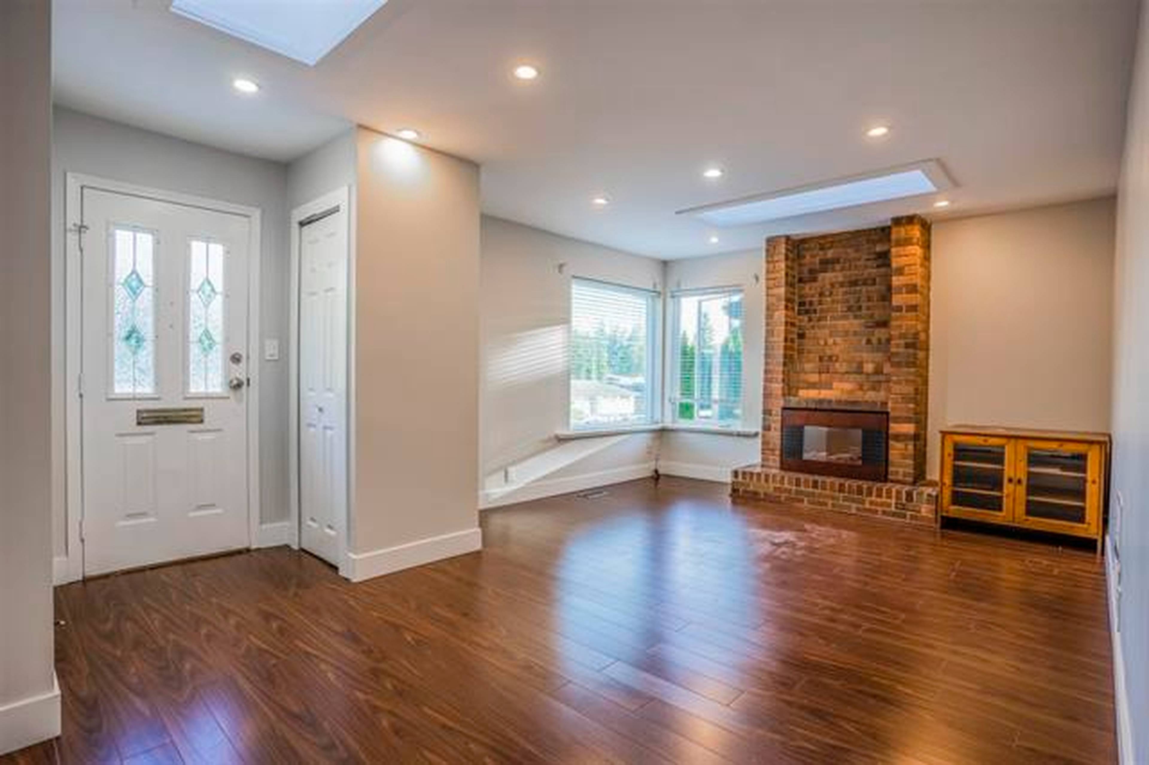 2355 Austin Ave, Coquitlam, BC 5 Bedroom House for Rent liv.rent