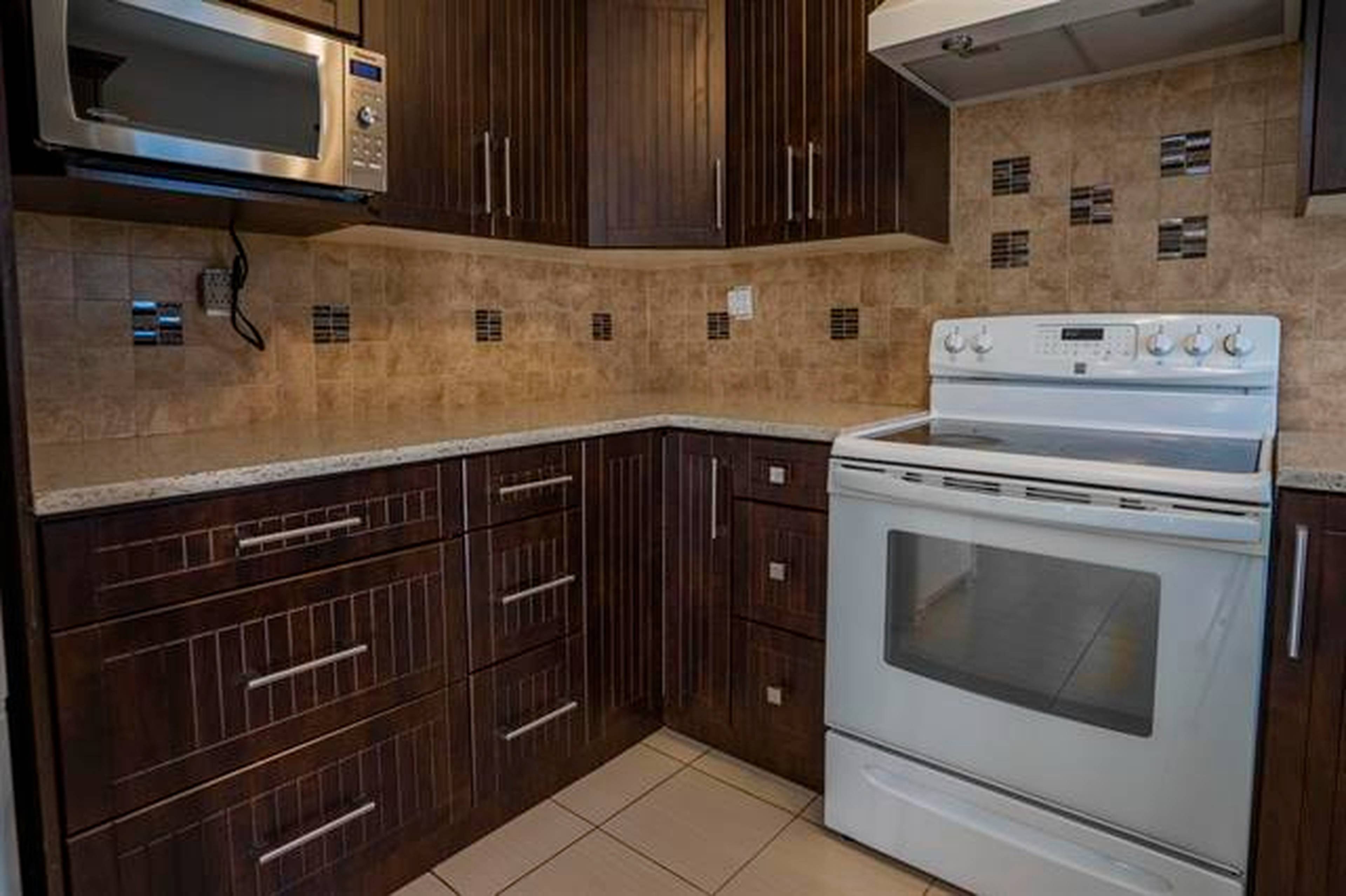 2355 Austin Ave, Coquitlam, BC 5 Bedroom House for Rent liv.rent