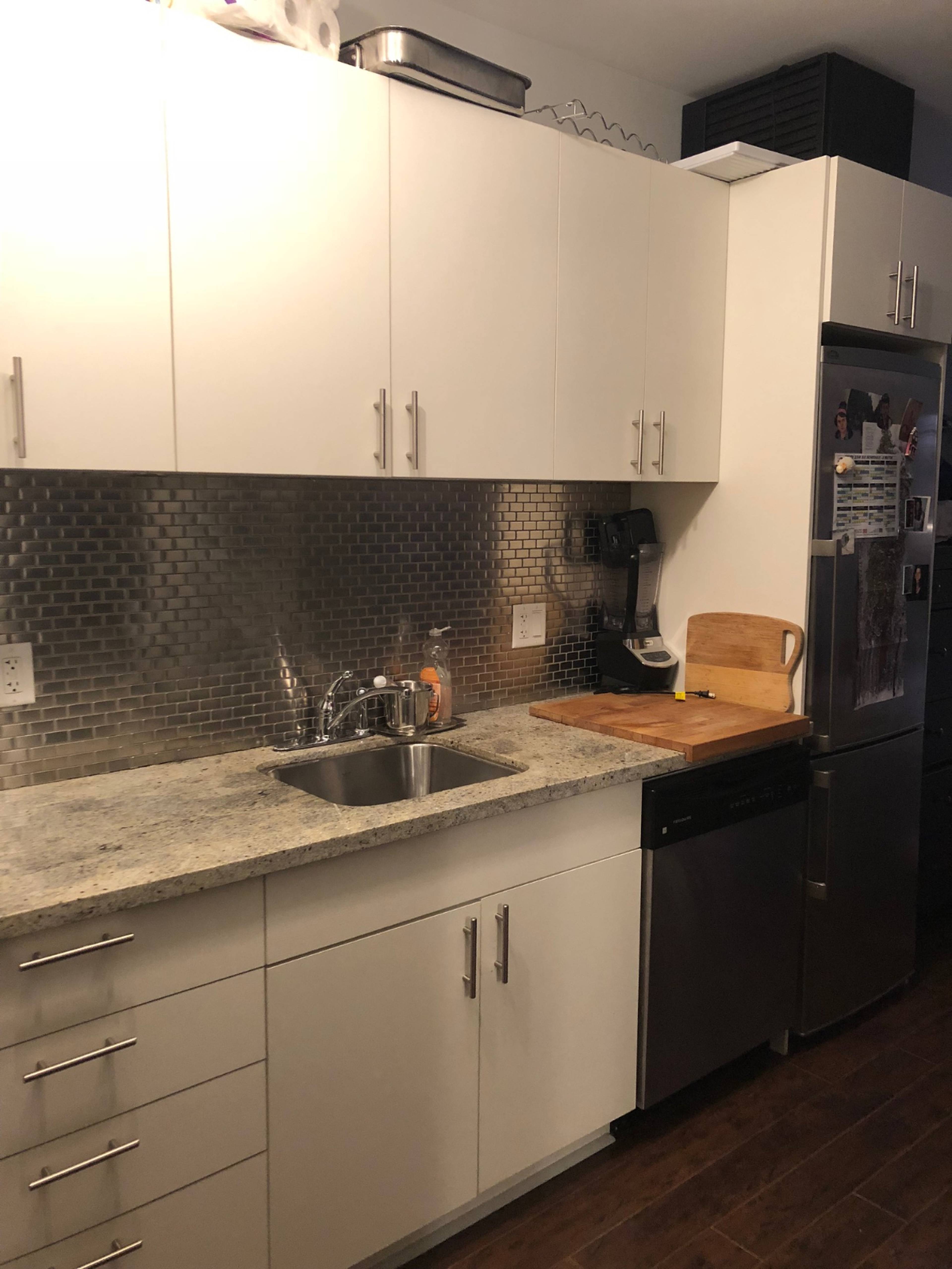 207 990 Bute St, Vancouver, BC Studio Apartment for Rent liv.rent