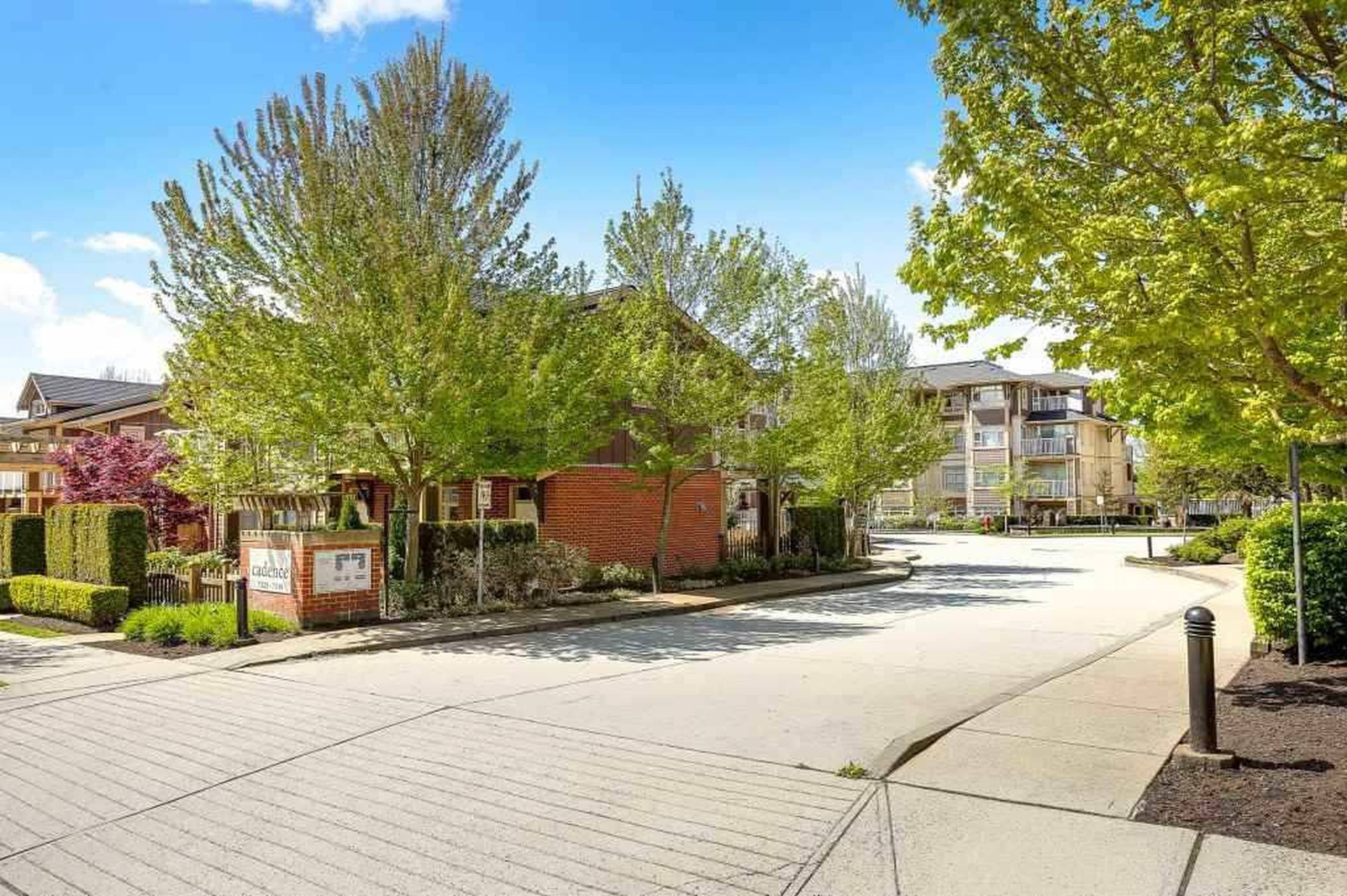 MacPherson Ave, Burnaby, BC 1 Bedroom House for Rent liv.rent