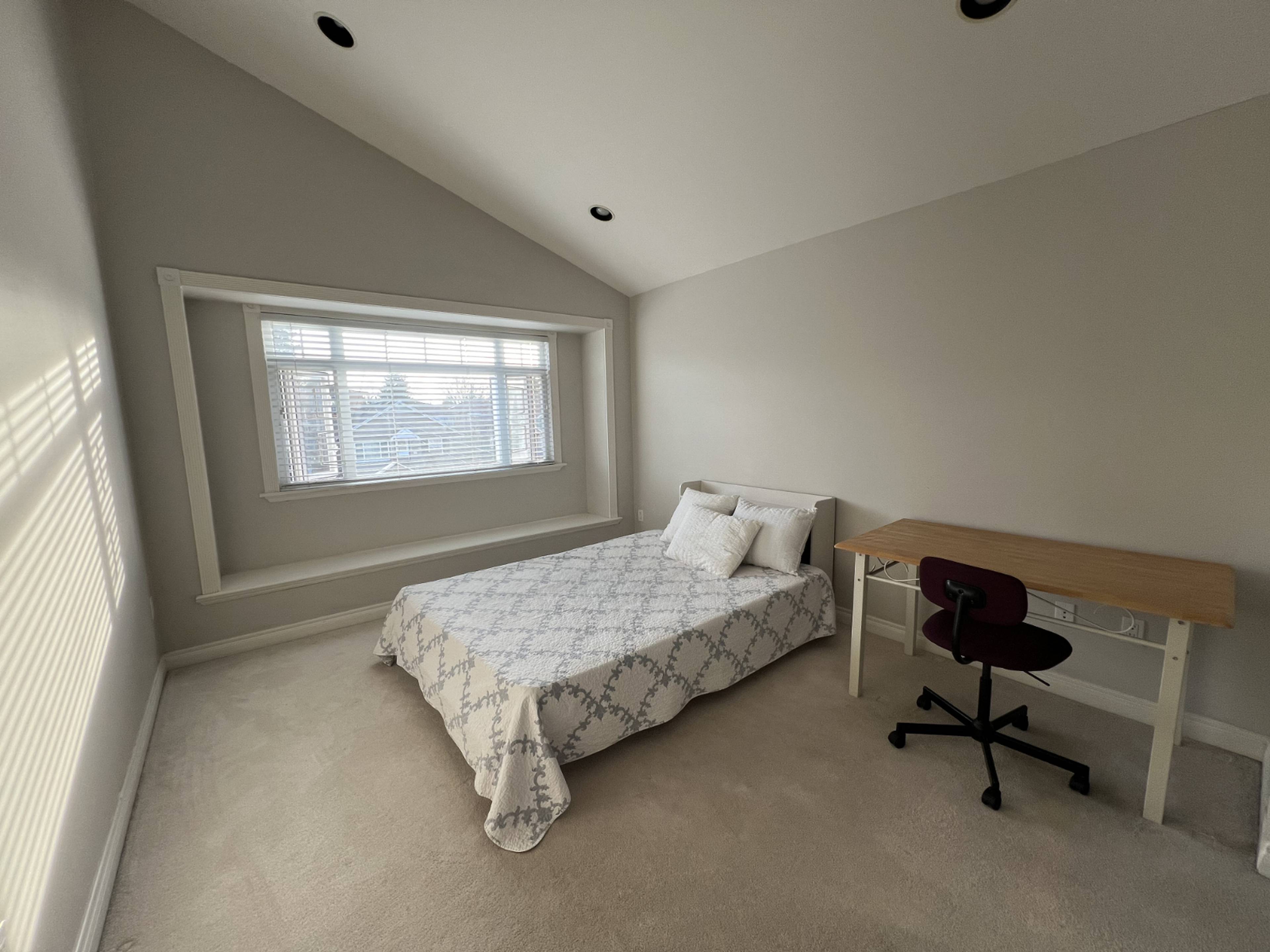 E 47th Ave, Vancouver, BC Furnished Room for Rent liv.rent