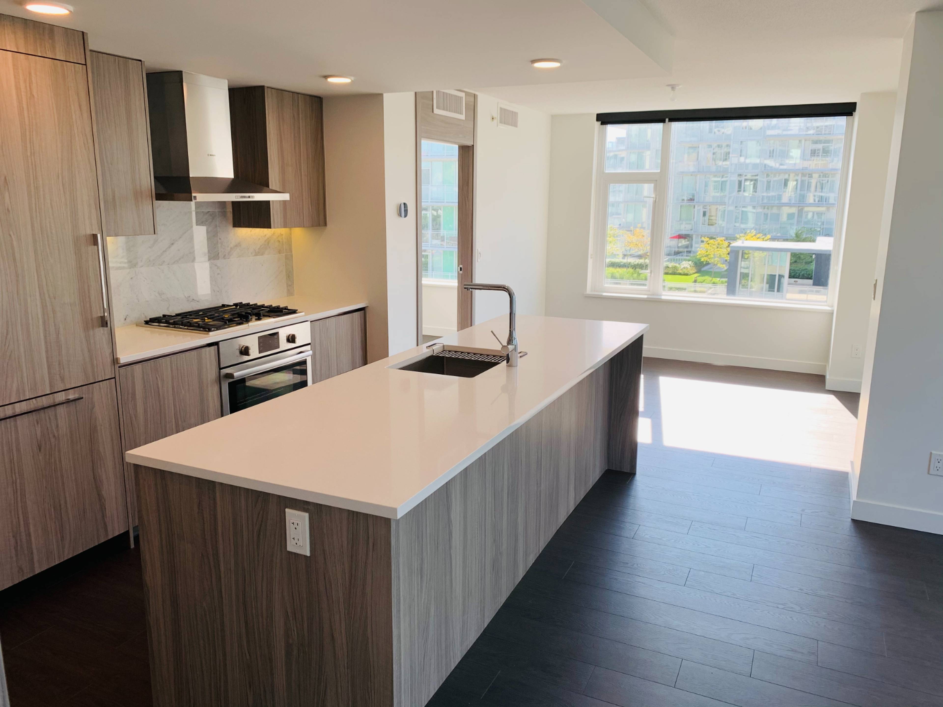 8800 Hazelbridge Way, Richmond, BC - 2 Bedroom Apartment for Rent | liv ...