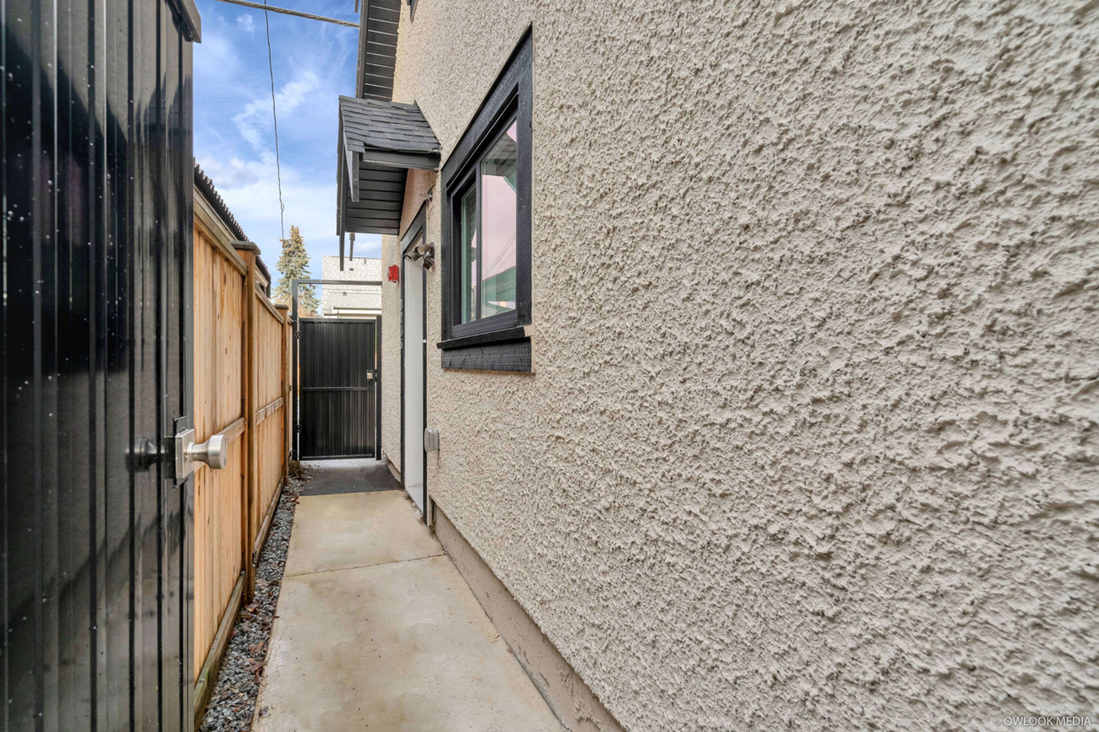 laneway 3235 W 33rd Ave, Vancouver, BC 2 Bedroom House for Rent