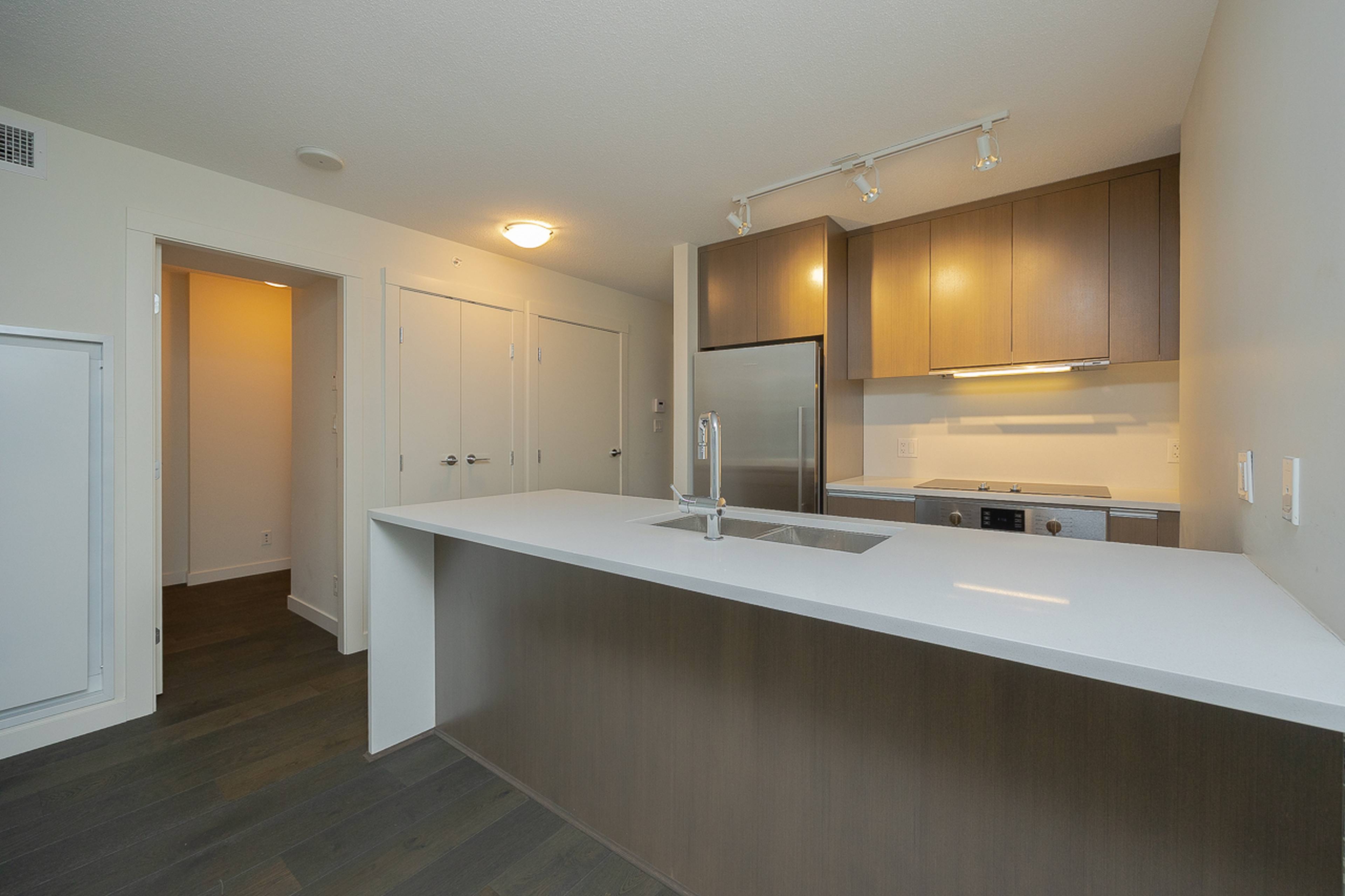 604 1009 Harwood St, Vancouver, BC 1 Bedroom Apartment for Rent liv.rent