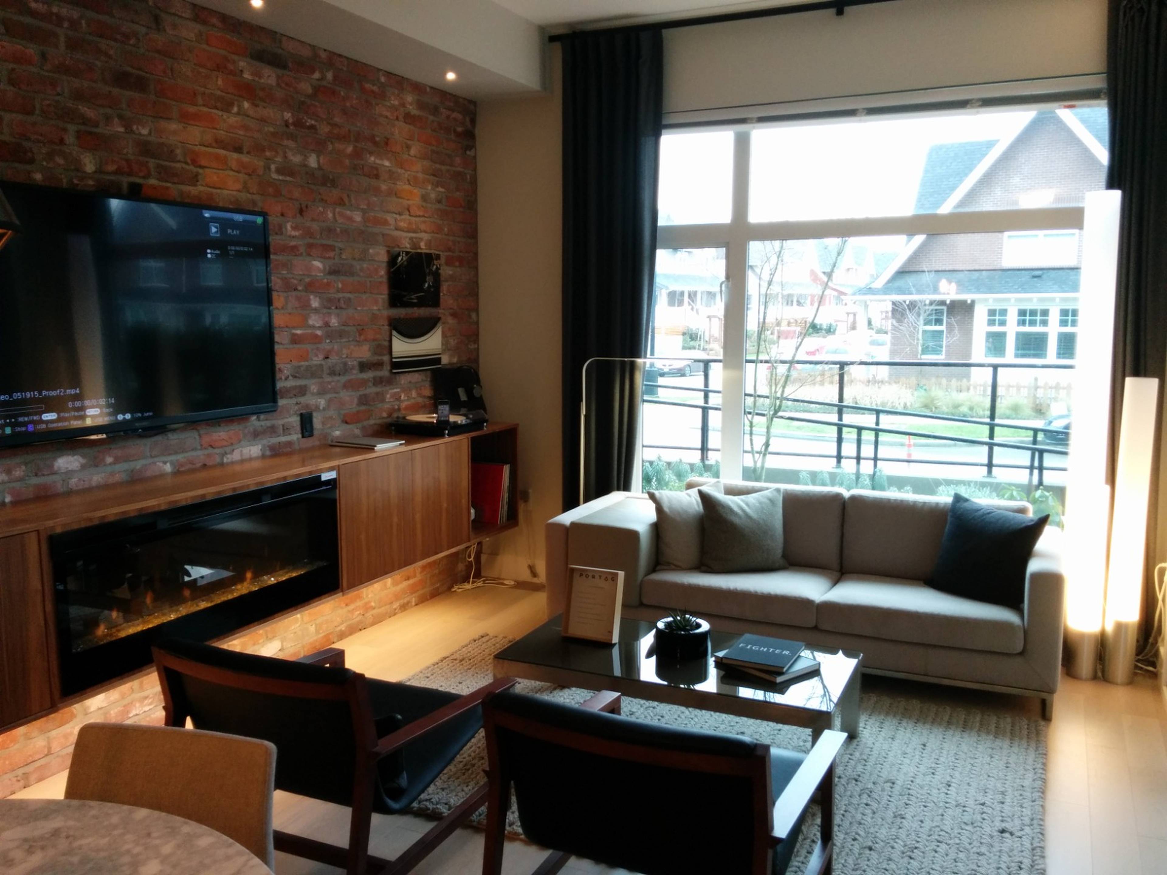 1 ch.  · 1 s. de bains for rent $3,200 / mois