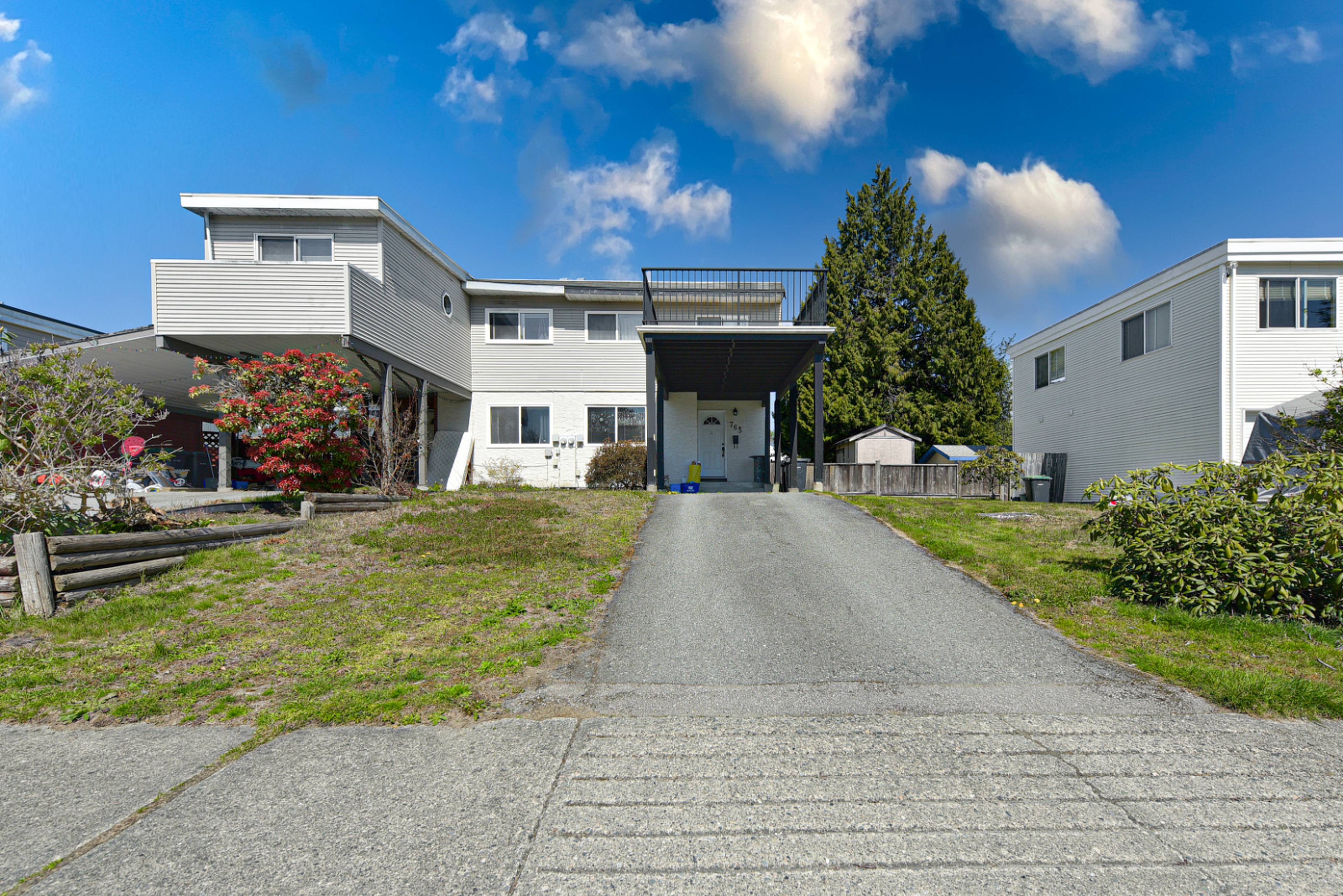 765 Sproule Ave, Coquitlam, BC 3 Bedroom House for Rent liv.rent