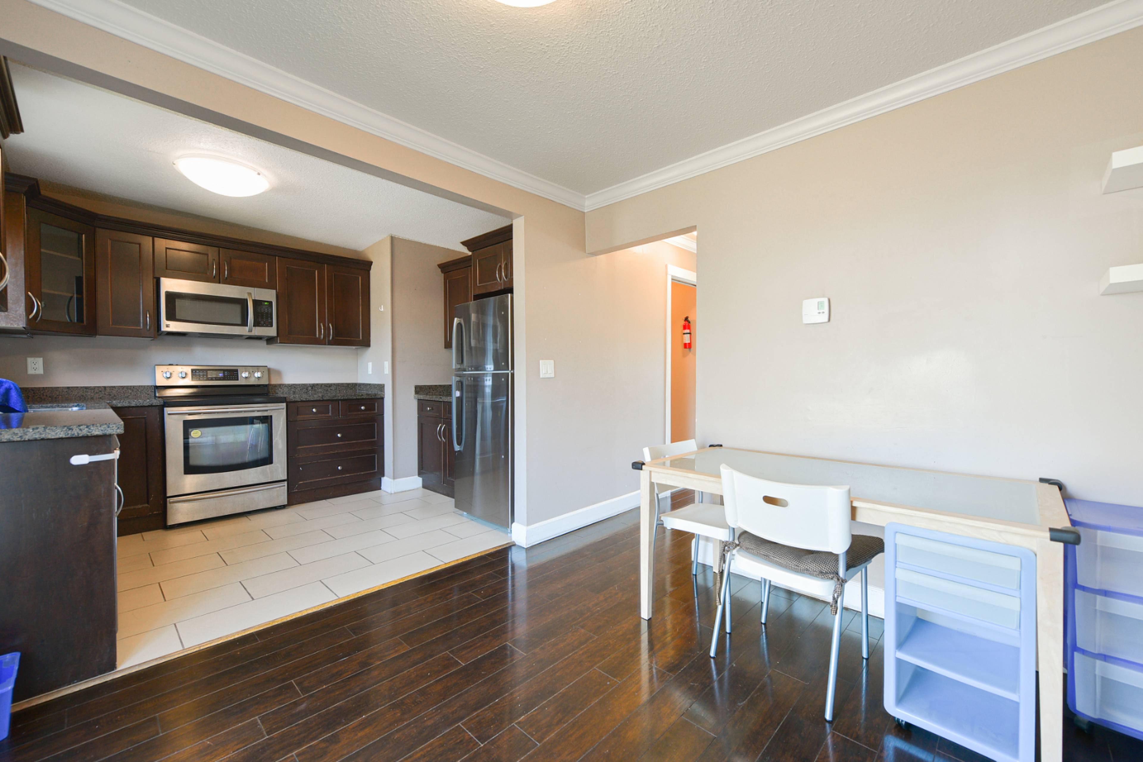 765 Sproule Ave, Coquitlam, BC 3 Bedroom House for Rent liv.rent