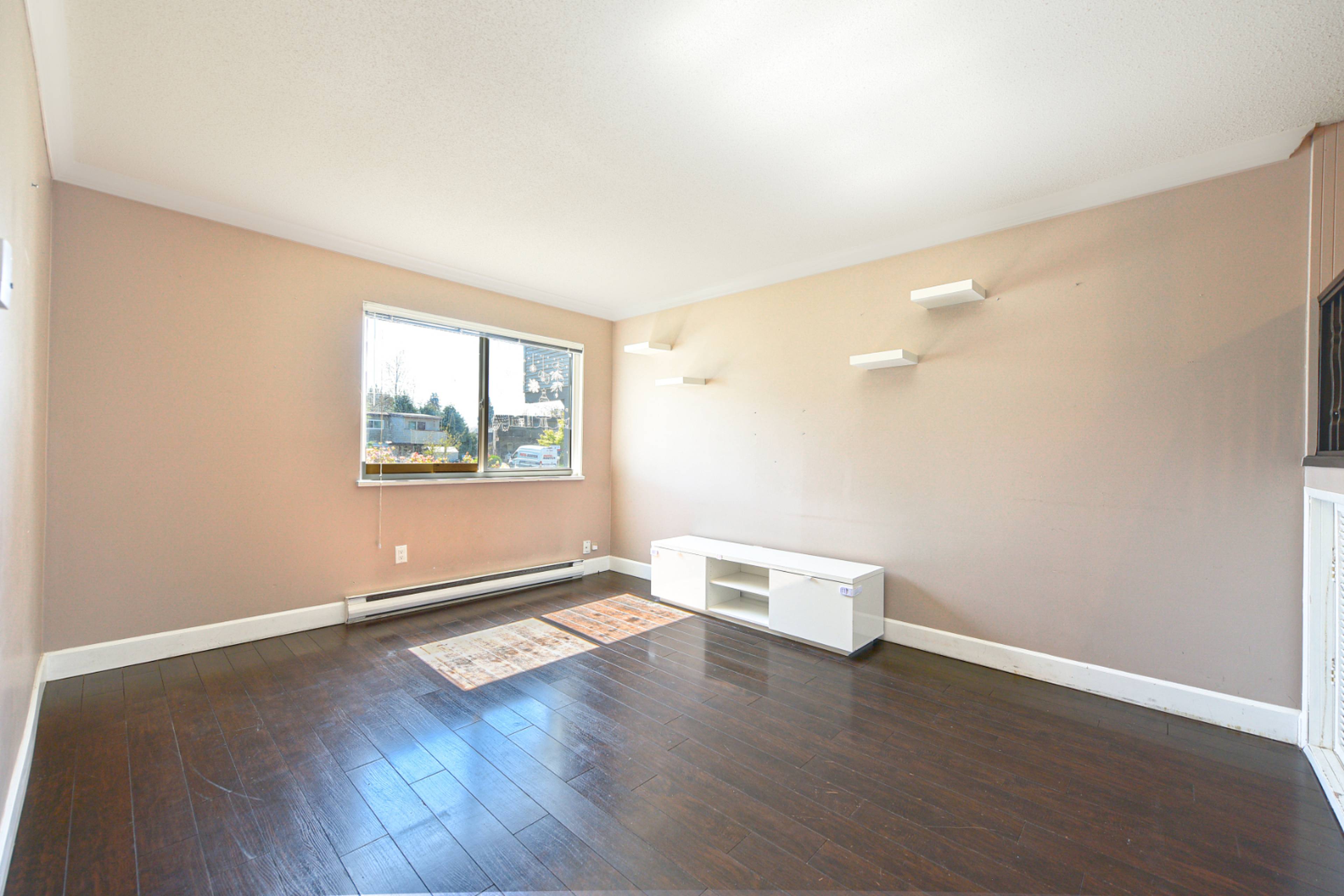 765 Sproule Ave, Coquitlam, BC 3 Bedroom House for Rent liv.rent